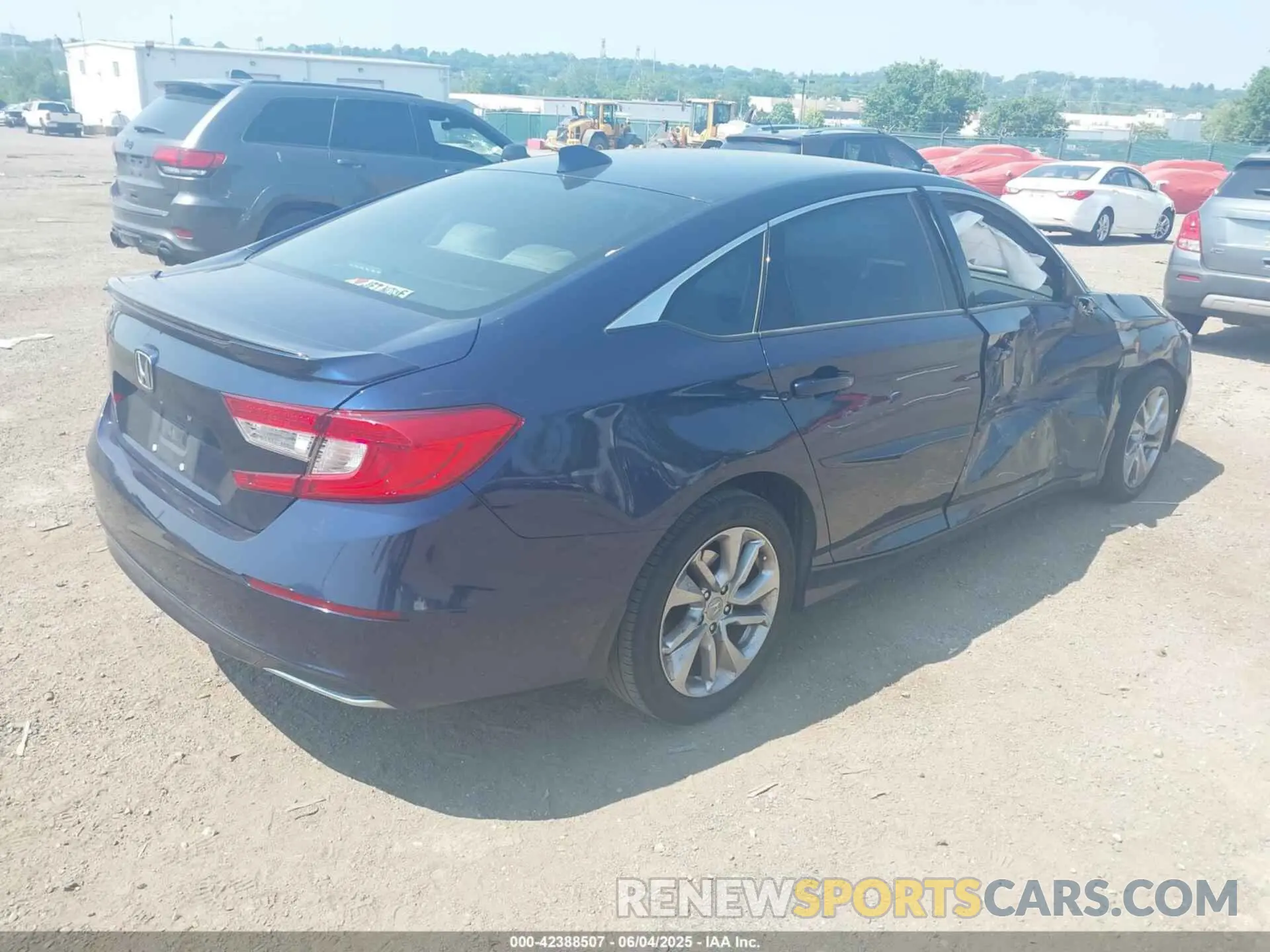 4 Photograph of a damaged car 1HGCV1F1XLA005369 HONDA ACCORD 2020