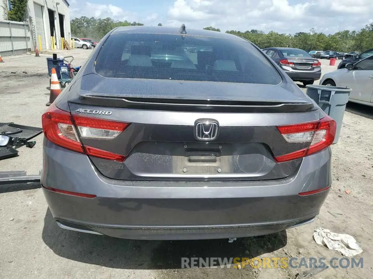 6 Photograph of a damaged car 1HGCV1F1XLA108825 HONDA ACCORD 2020