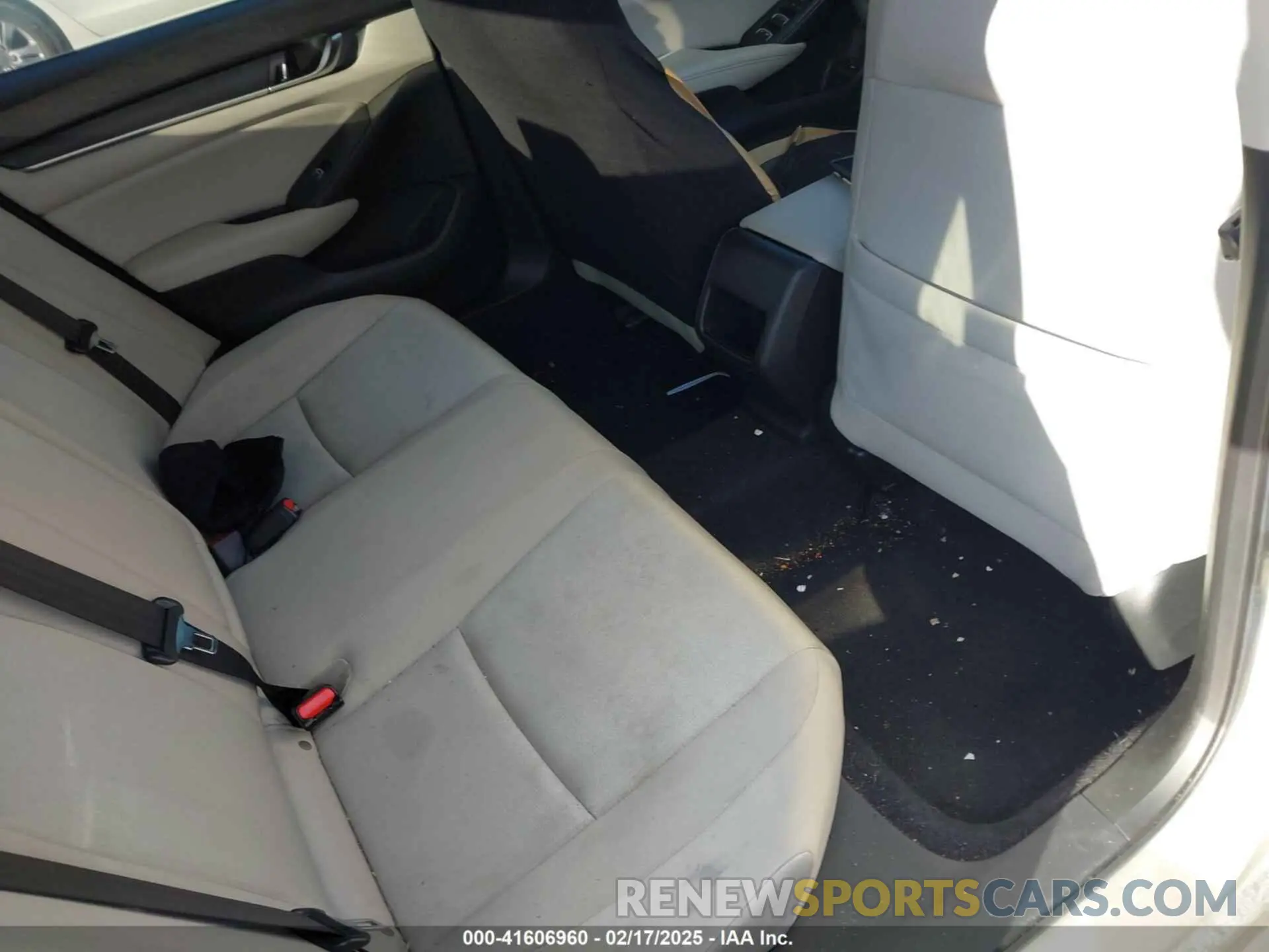 8 Фотография поврежденного автомобиля 1HGCV1F1XLA143171 HONDA ACCORD 2020