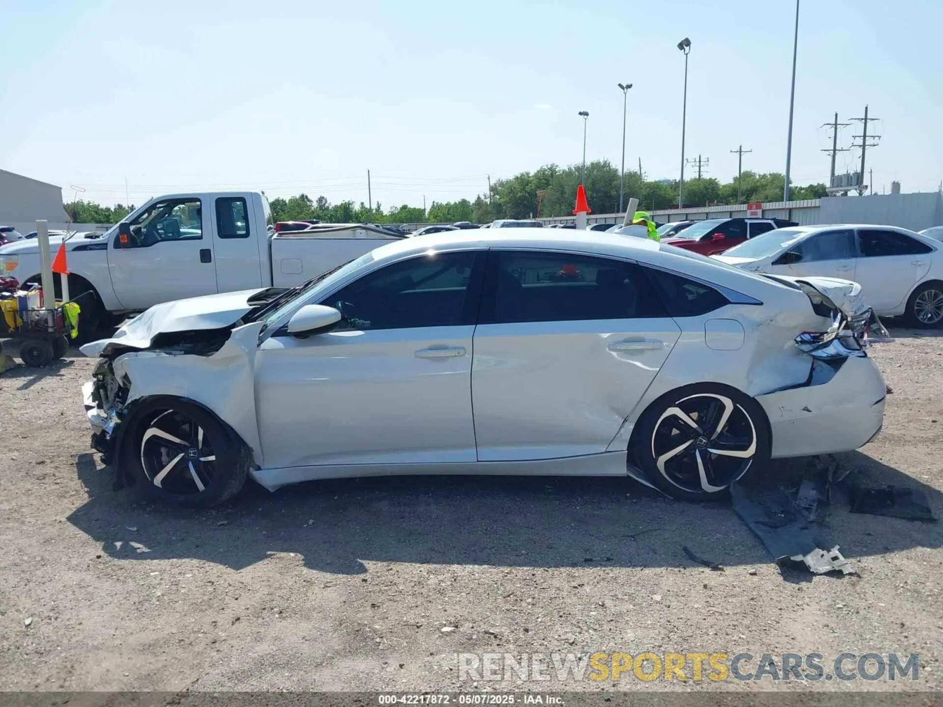 15 Photograph of a damaged car 1HGCV1F30LA147506 HONDA ACCORD 2020