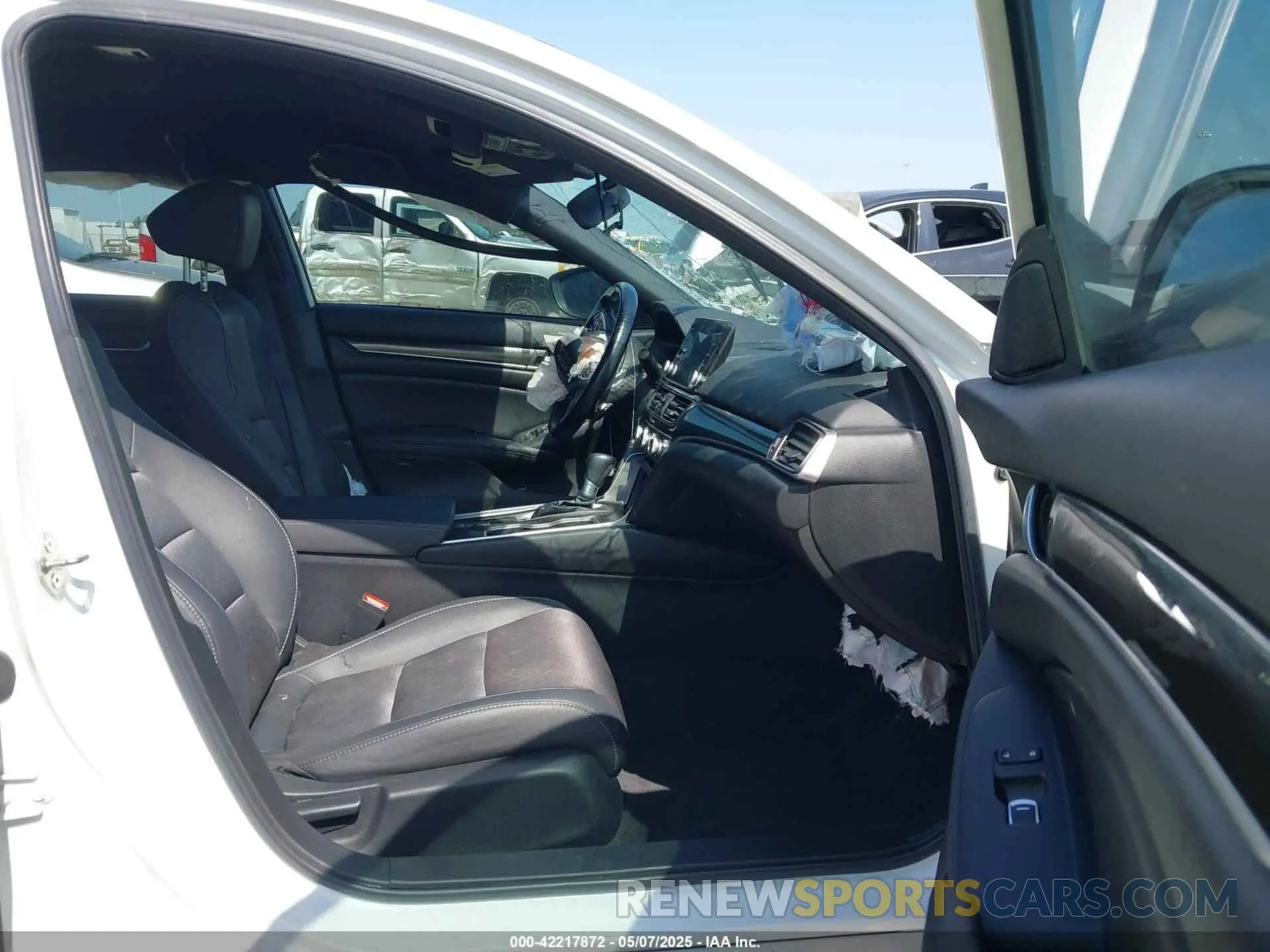 5 Photograph of a damaged car 1HGCV1F30LA147506 HONDA ACCORD 2020