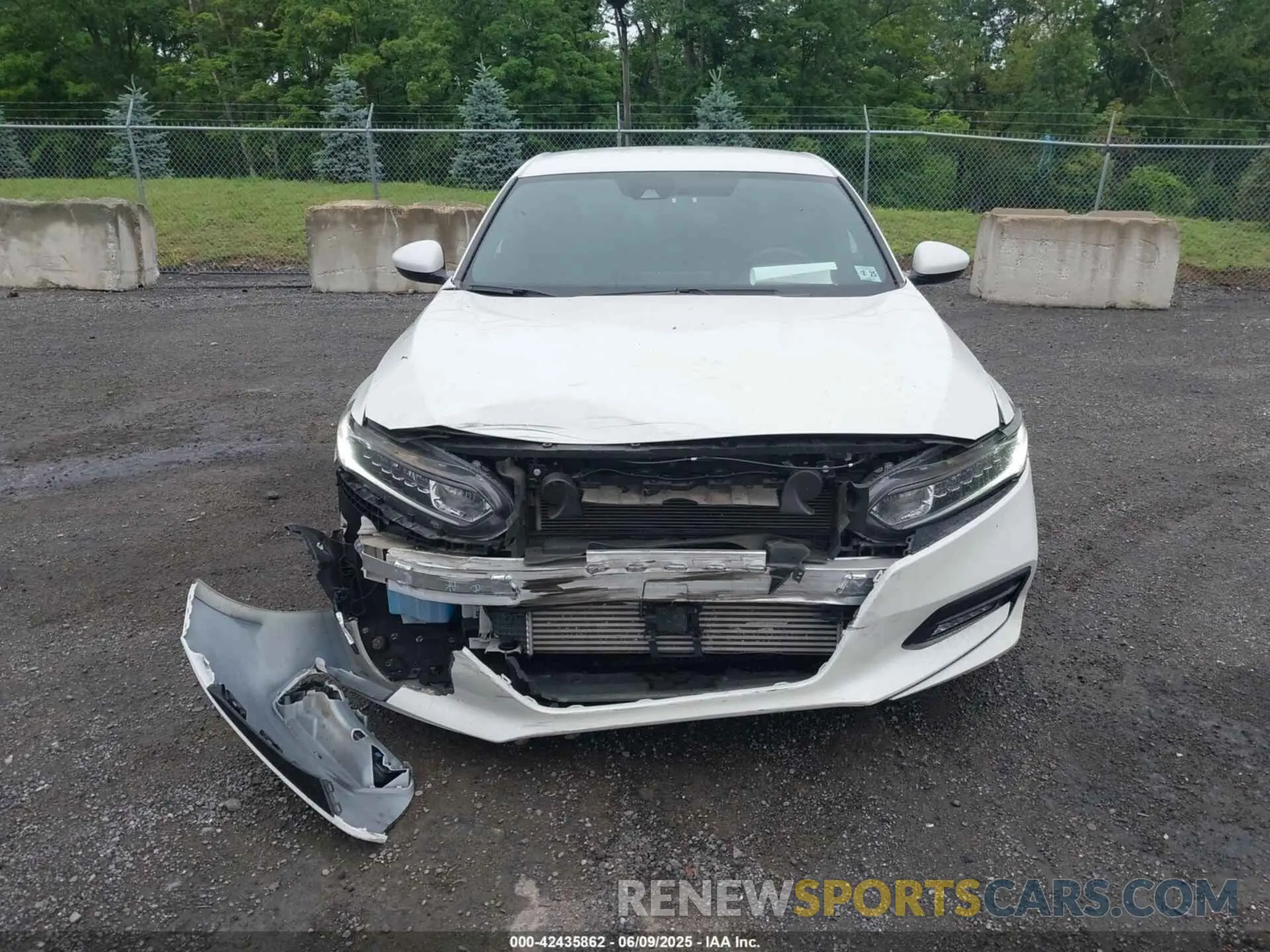 13 Photograph of a damaged car 1HGCV1F31LA108245 HONDA ACCORD 2020