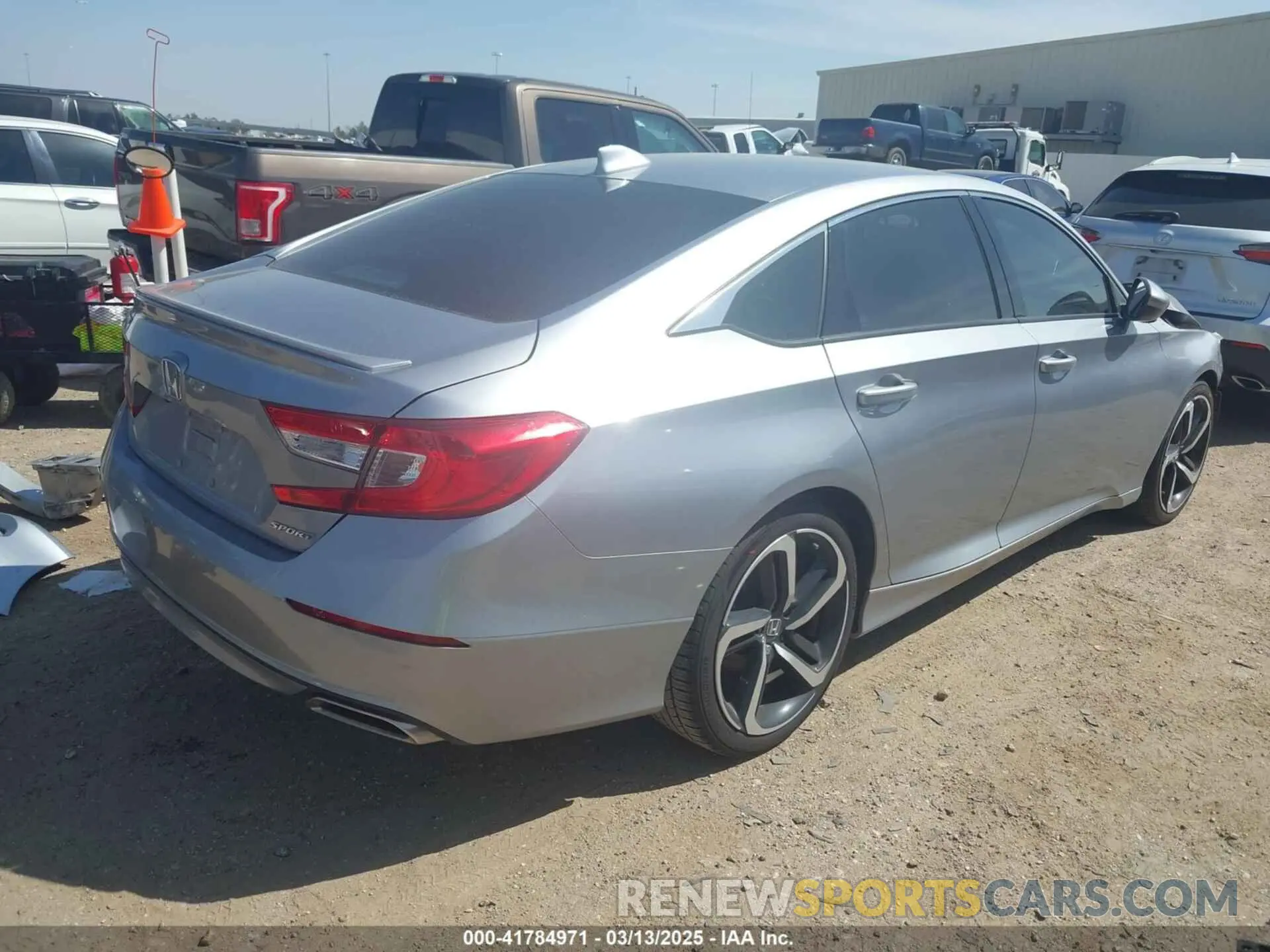 4 Фотография поврежденного автомобиля 1HGCV1F31LA132738 HONDA ACCORD 2020