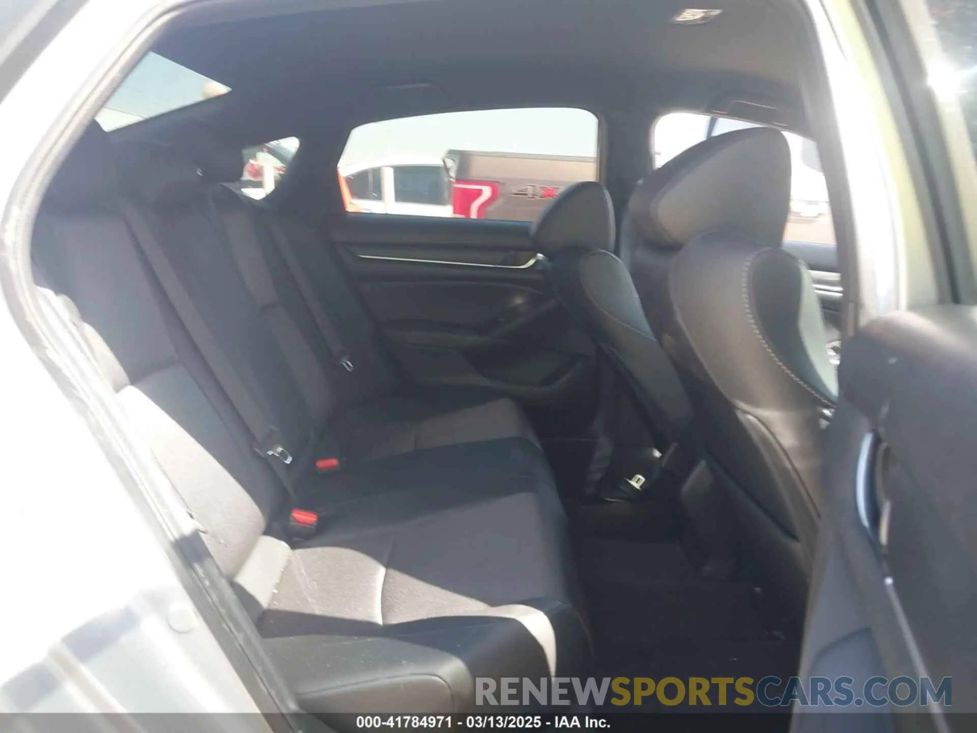 8 Фотография поврежденного автомобиля 1HGCV1F31LA132738 HONDA ACCORD 2020