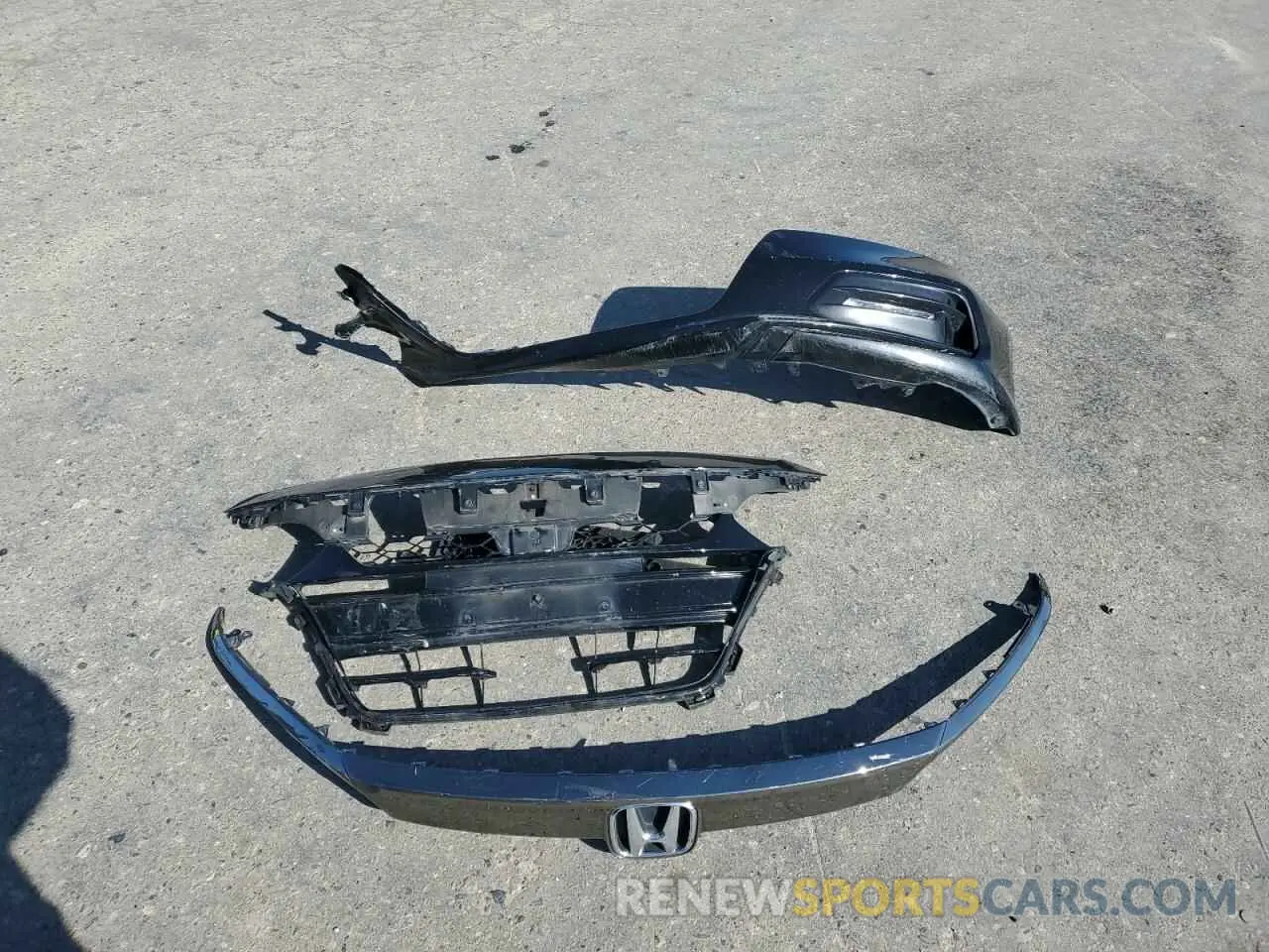 12 Photograph of a damaged car 1HGCV1F31LA137504 HONDA ACCORD 2020