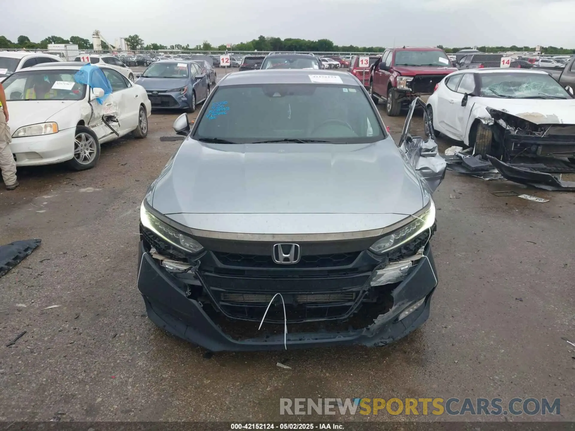 12 Фотография поврежденного автомобиля 1HGCV1F32LA072856 HONDA ACCORD 2020