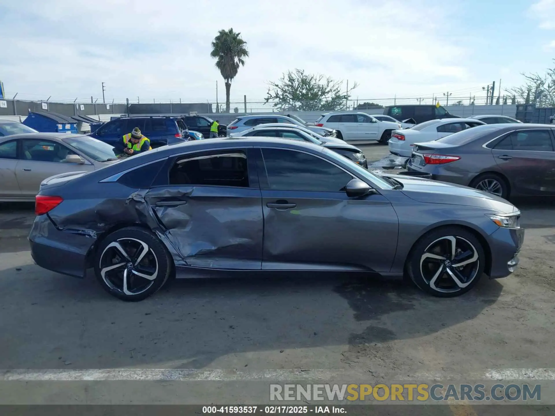 13 Фотография поврежденного автомобиля 1HGCV1F32LA091701 HONDA ACCORD 2020