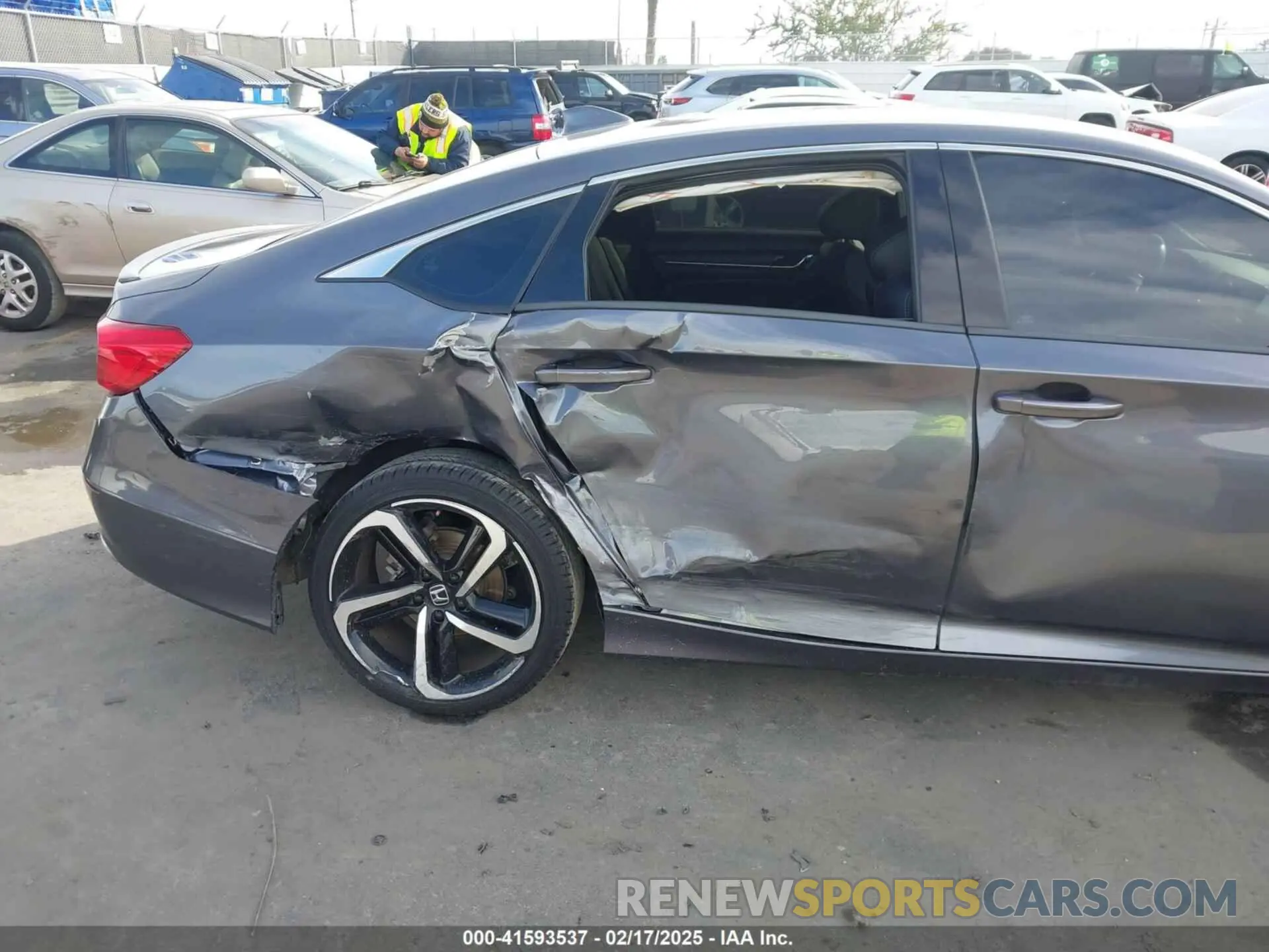 6 Фотография поврежденного автомобиля 1HGCV1F32LA091701 HONDA ACCORD 2020