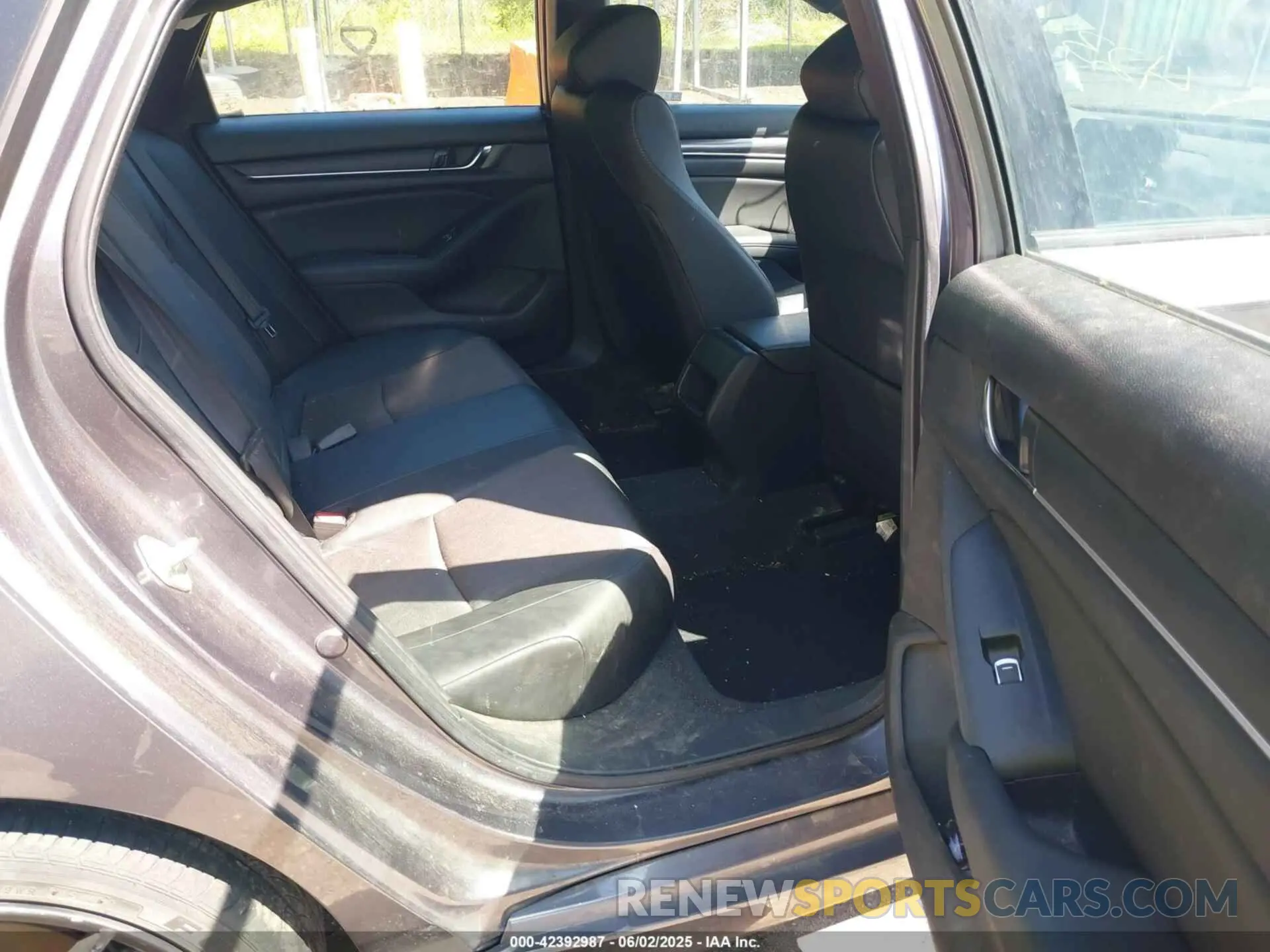 8 Photograph of a damaged car 1HGCV1F32LA128441 HONDA ACCORD 2020
