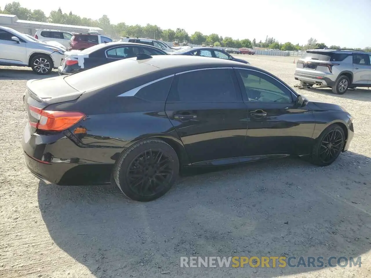 3 Фотография поврежденного автомобиля 1HGCV1F32LA129945 HONDA ACCORD 2020