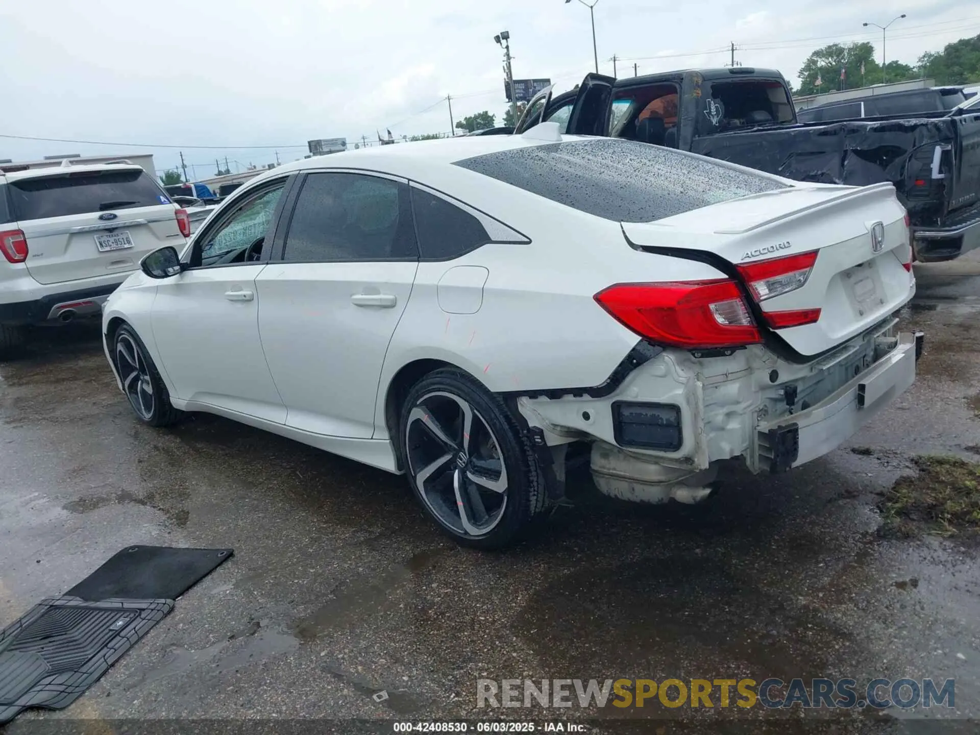 3 Photograph of a damaged car 1HGCV1F32LA134188 HONDA ACCORD 2020