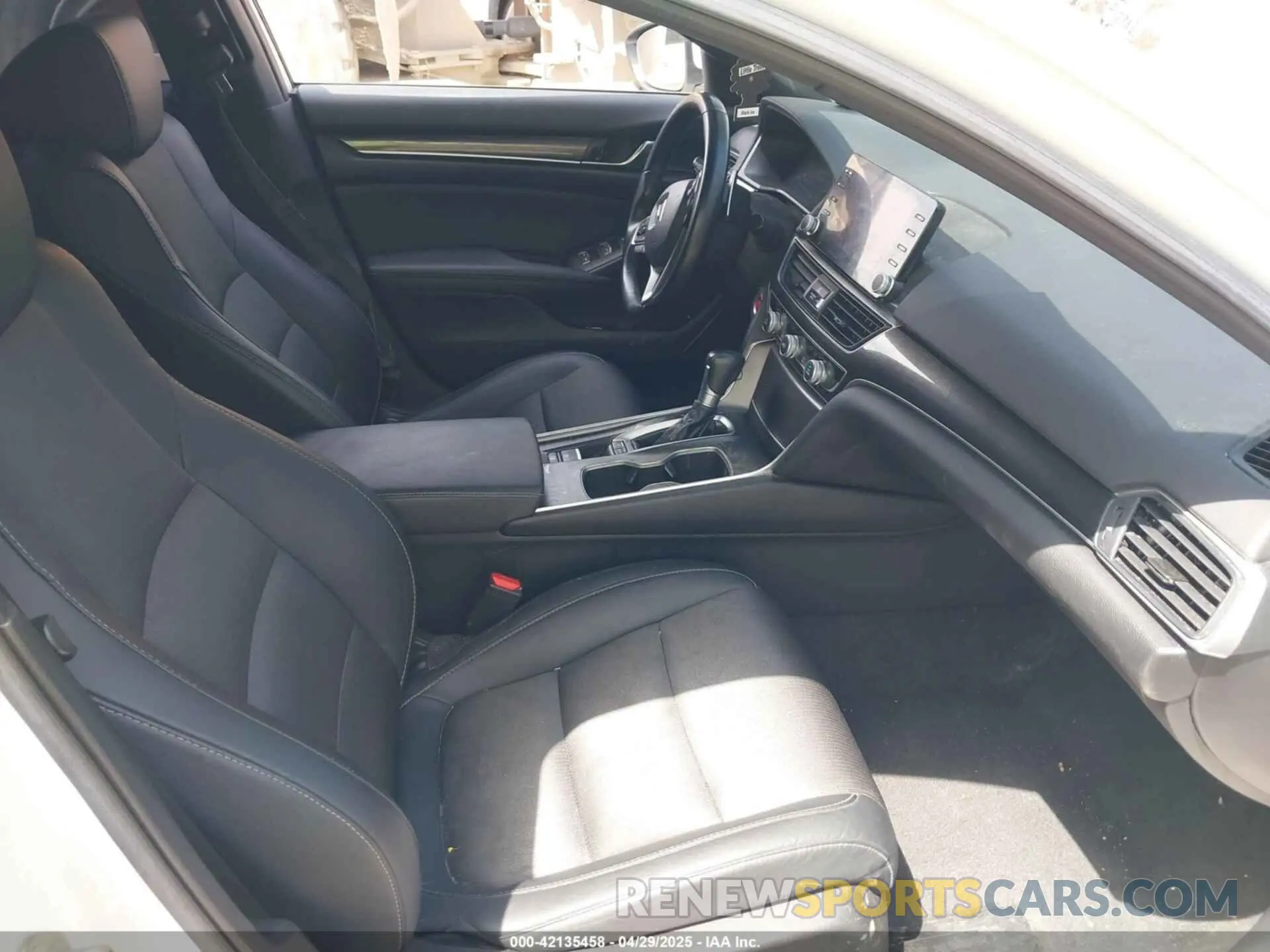 5 Фотография поврежденного автомобиля 1HGCV1F32LA157650 HONDA ACCORD 2020