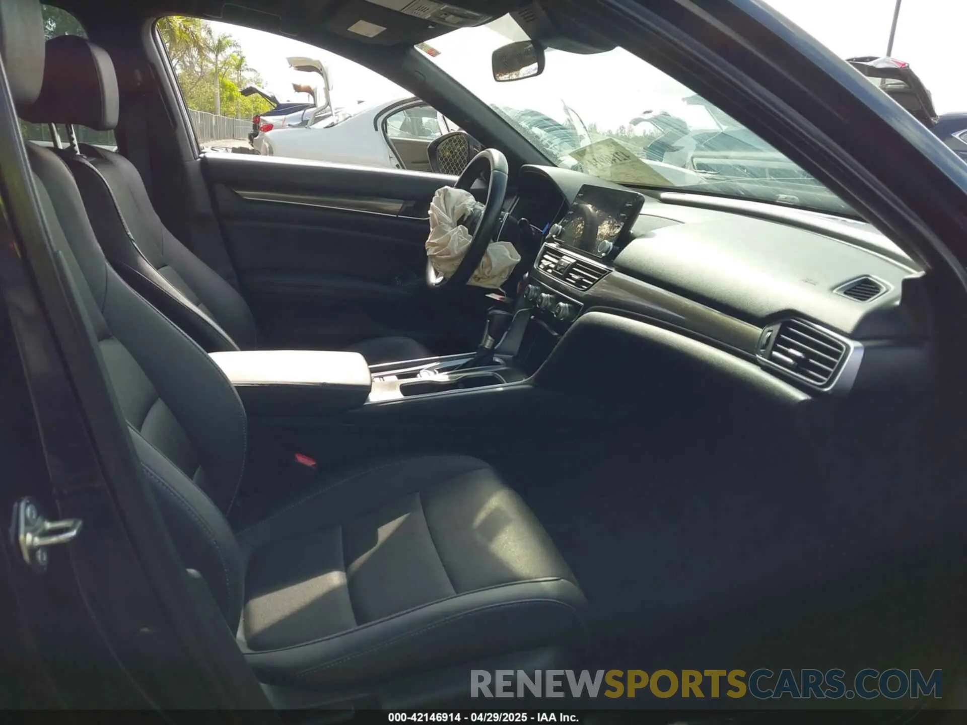 5 Photograph of a damaged car 1HGCV1F33LA082182 HONDA ACCORD 2020