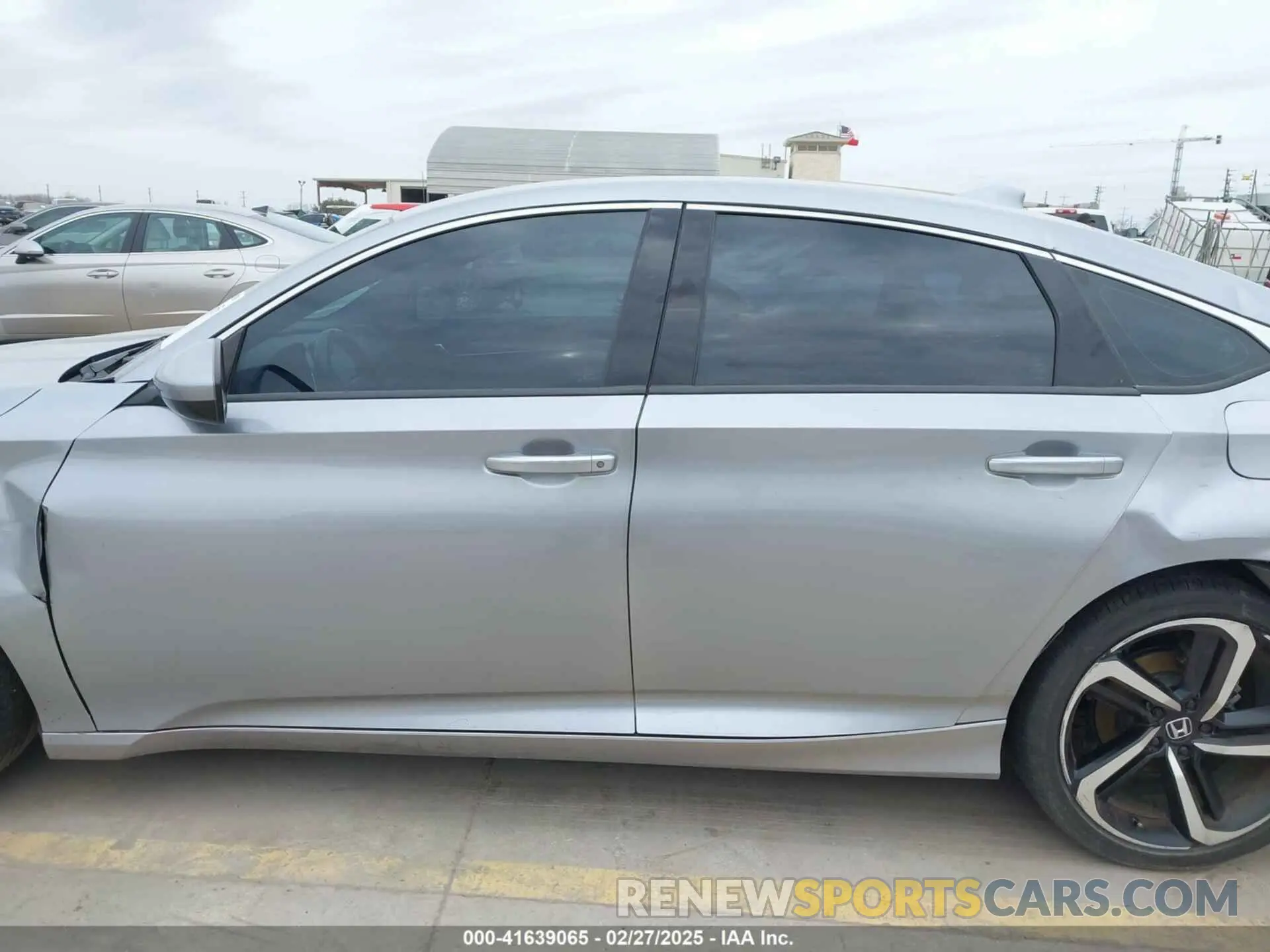13 Фотография поврежденного автомобиля 1HGCV1F33LA101670 HONDA ACCORD 2020