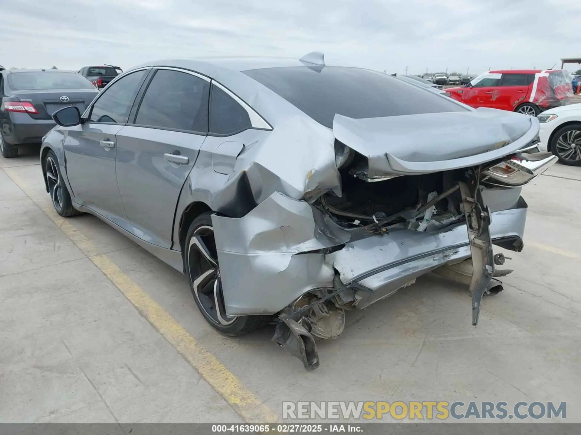 3 Фотография поврежденного автомобиля 1HGCV1F33LA101670 HONDA ACCORD 2020