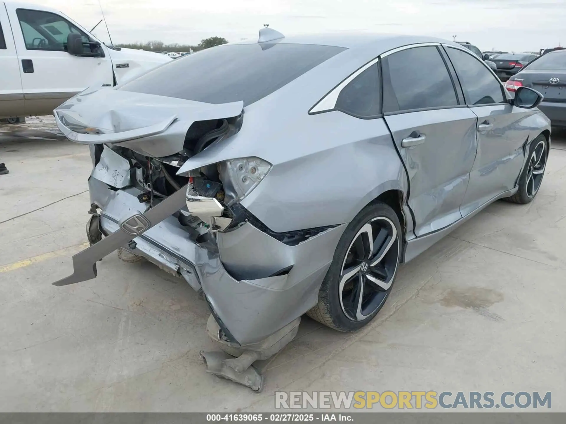 6 Фотография поврежденного автомобиля 1HGCV1F33LA101670 HONDA ACCORD 2020