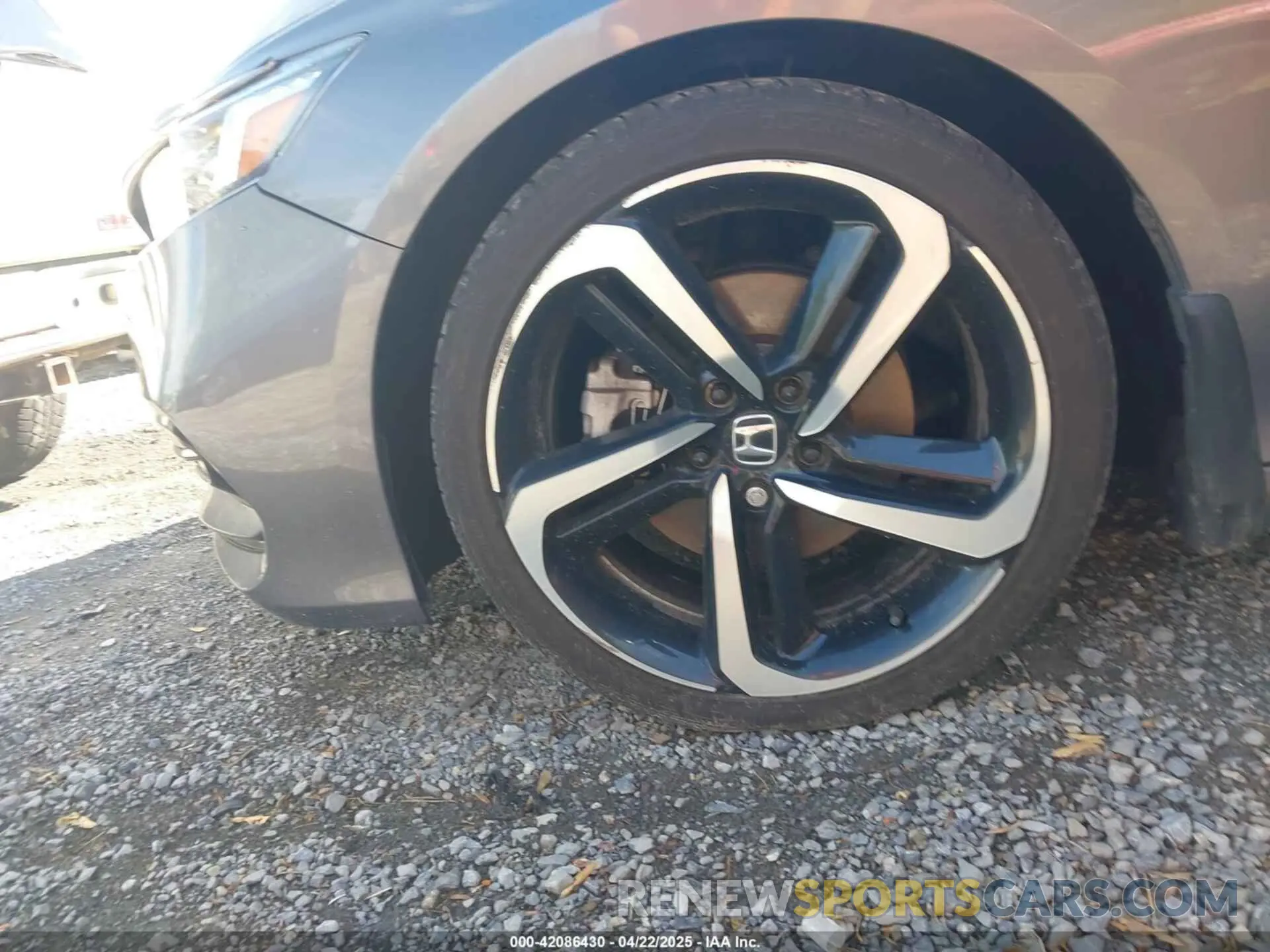 12 Фотография поврежденного автомобиля 1HGCV1F33LA137150 HONDA ACCORD 2020