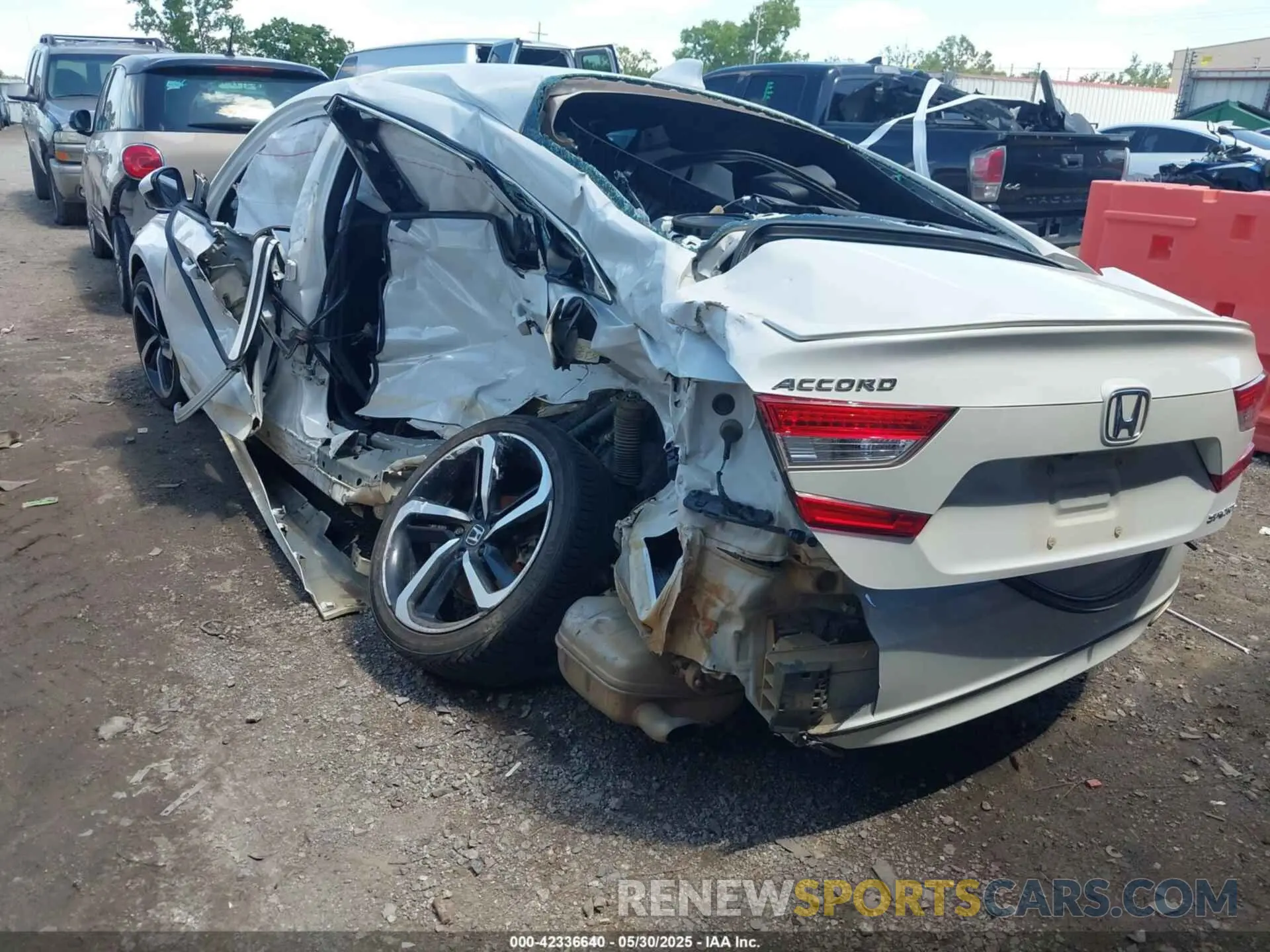 3 Photograph of a damaged car 1HGCV1F34LA004204 HONDA ACCORD 2020