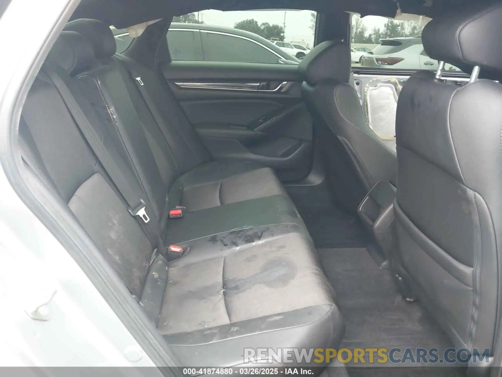 8 Photograph of a damaged car 1HGCV1F34LA090176 HONDA ACCORD 2020
