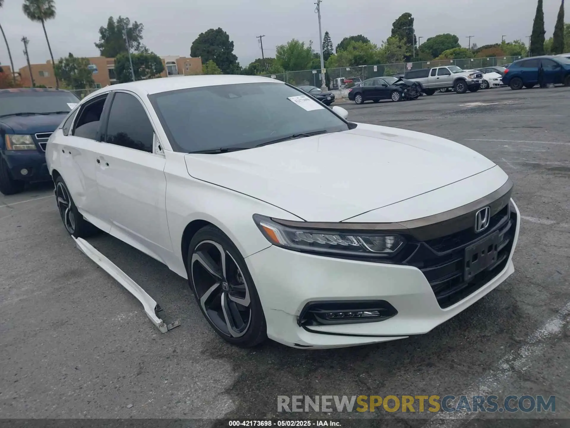 1 Фотография поврежденного автомобиля 1HGCV1F34LA090257 HONDA ACCORD 2020