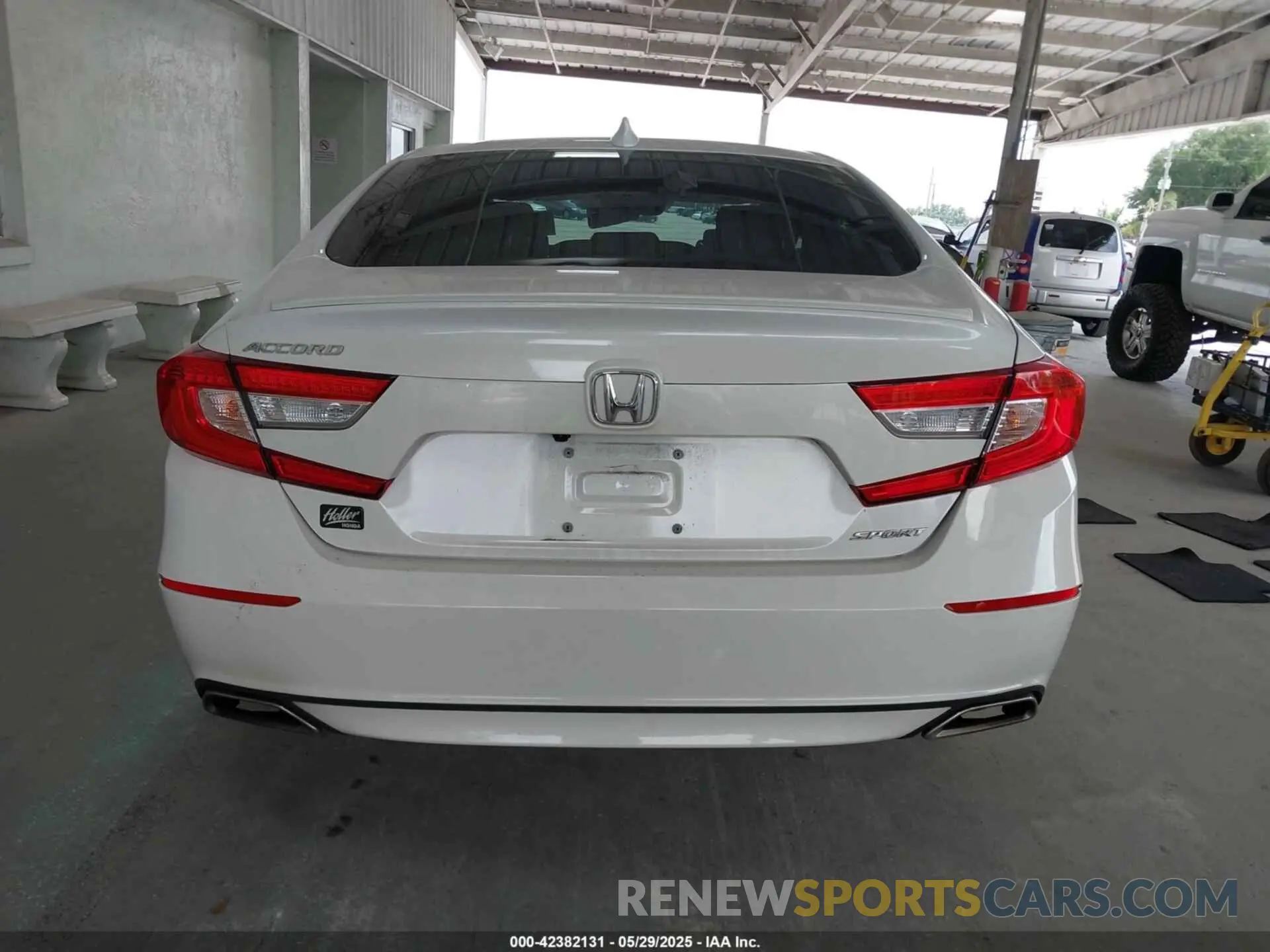 17 Фотография поврежденного автомобиля 1HGCV1F35LA014112 HONDA ACCORD 2020