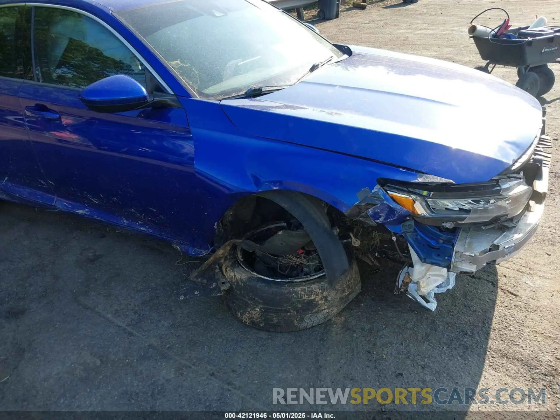 17 Photograph of a damaged car 1HGCV1F35LA015048 HONDA ACCORD 2020