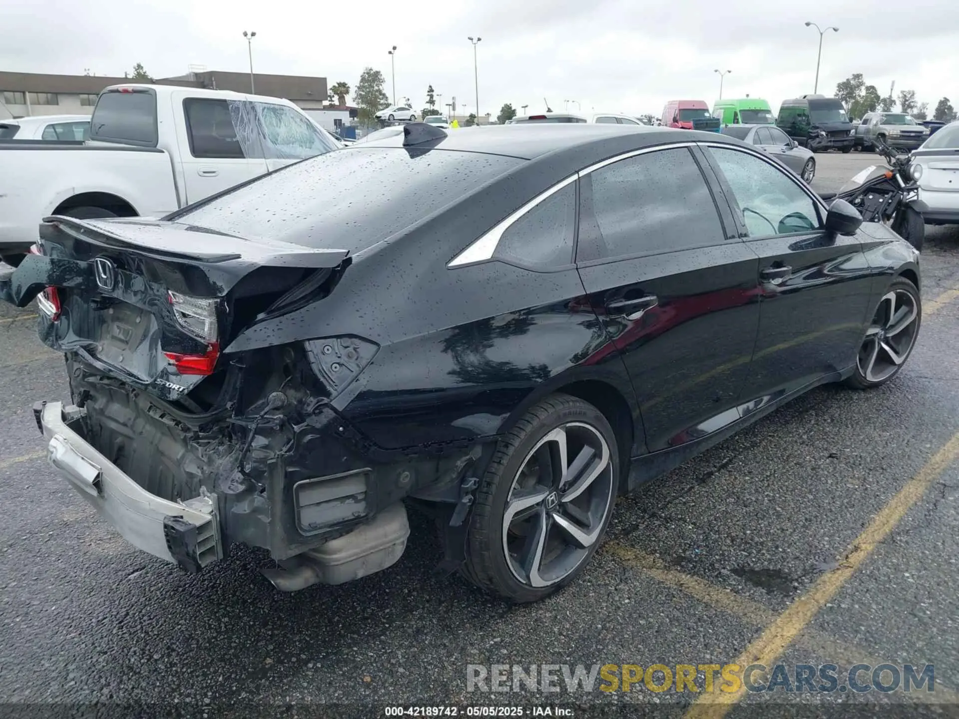 4 Photograph of a damaged car 1HGCV1F35LA103274 HONDA ACCORD 2020