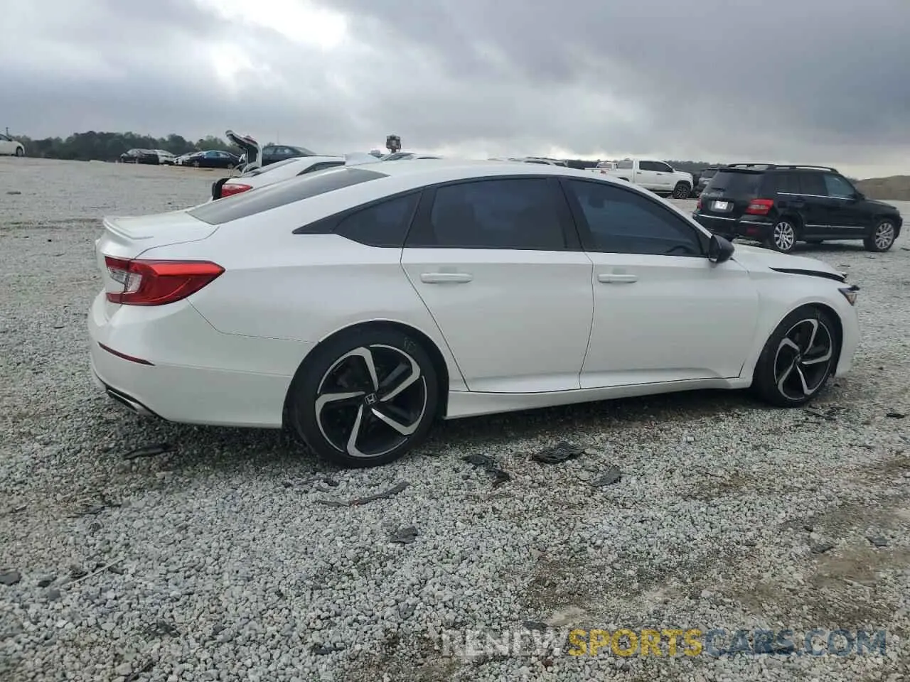 3 Фотография поврежденного автомобиля 1HGCV1F35LA108233 HONDA ACCORD 2020