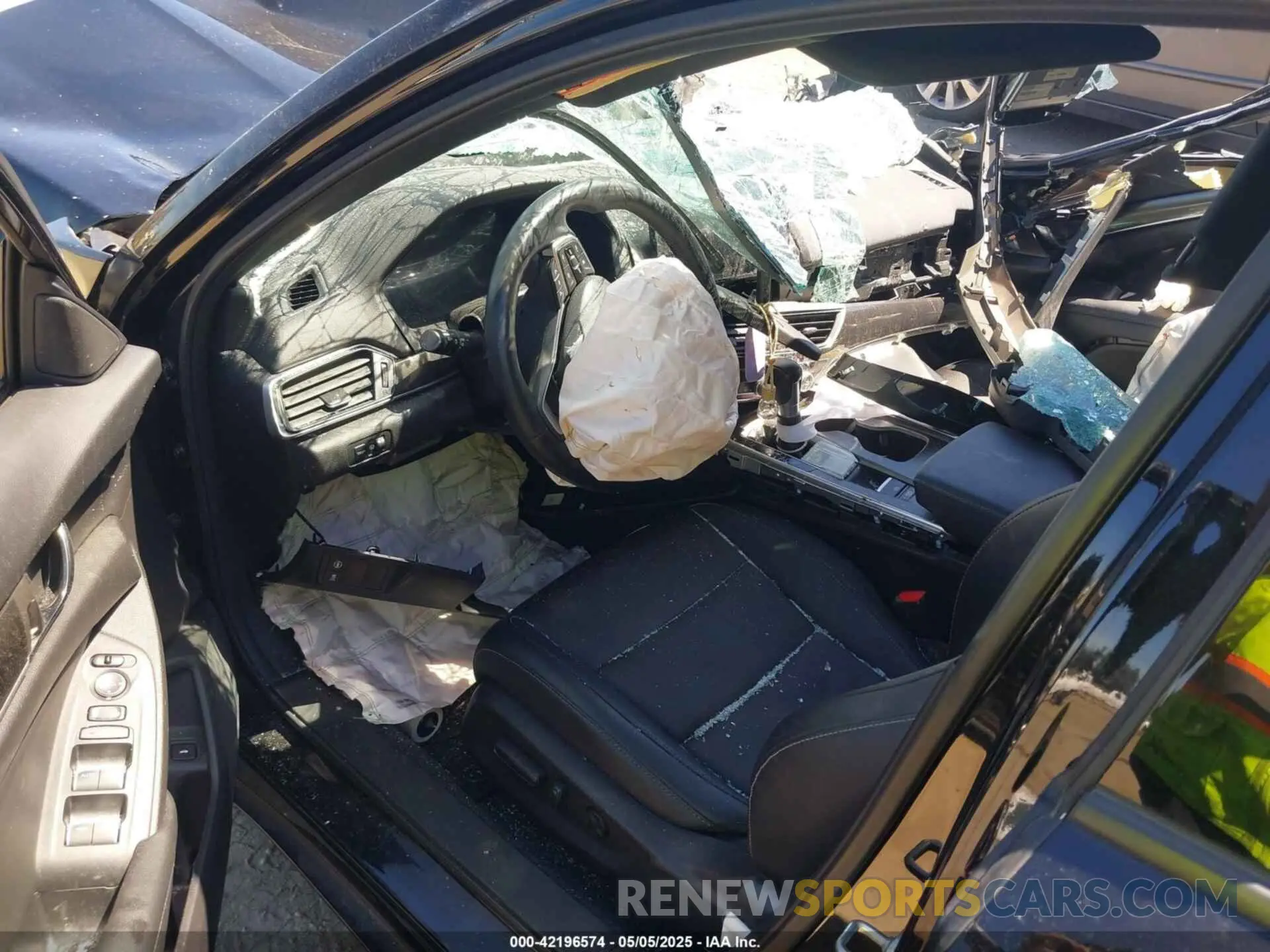 5 Photograph of a damaged car 1HGCV1F35LA139434 HONDA ACCORD 2020