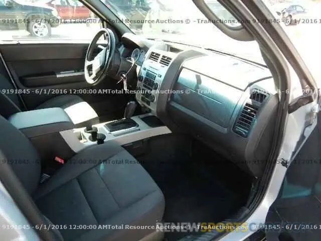 5 Photograph of a damaged car 1HGCV1F36LA010439 HONDA ACCORD 2020