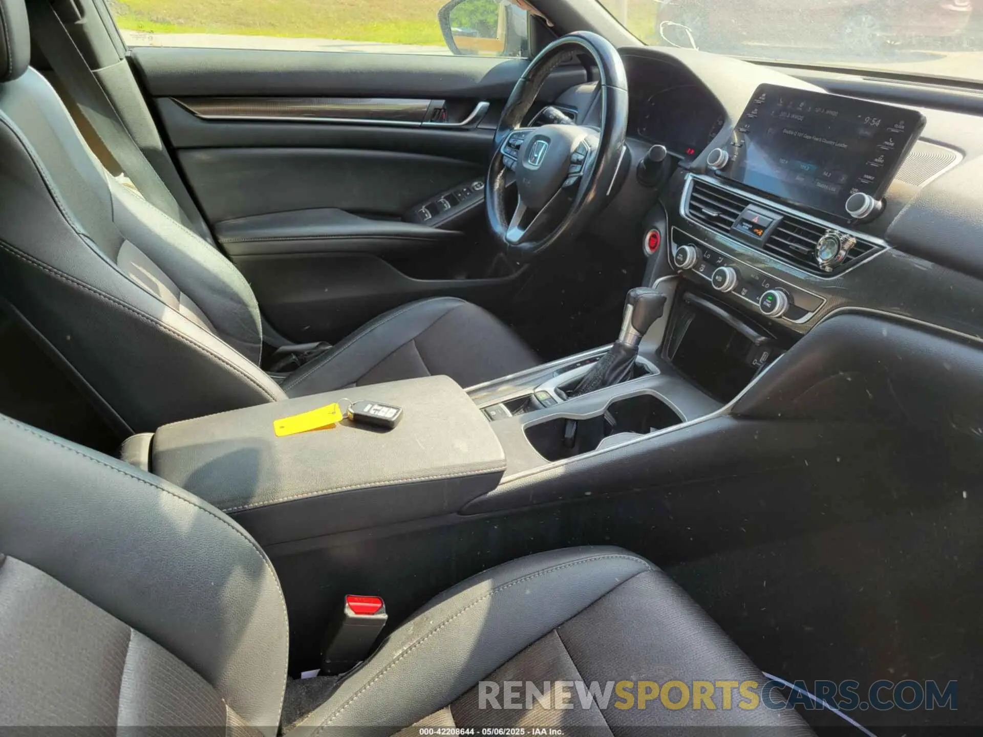 5 Photograph of a damaged car 1HGCV1F36LA018475 HONDA ACCORD 2020