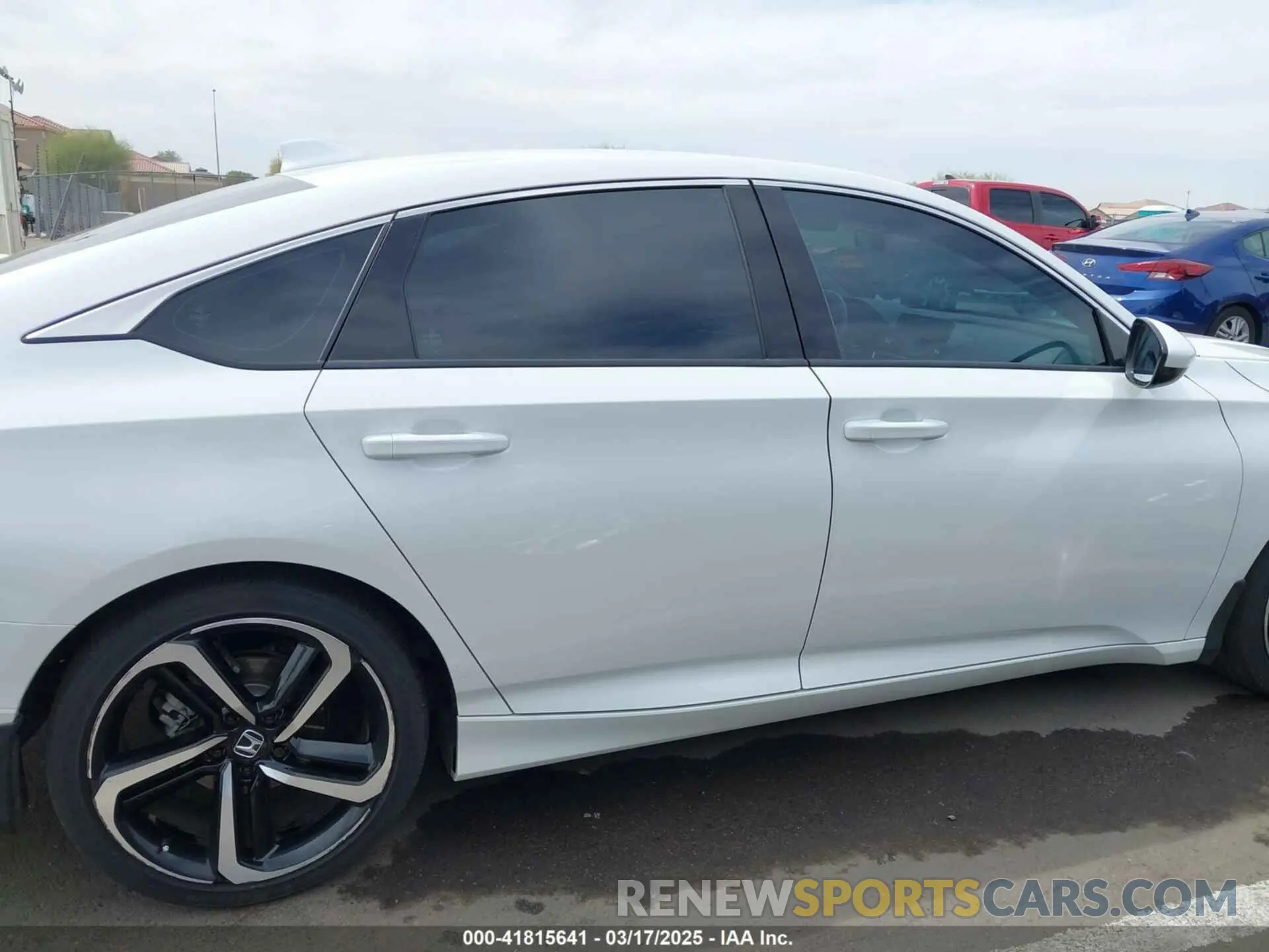 13 Фотография поврежденного автомобиля 1HGCV1F36LA108077 HONDA ACCORD 2020