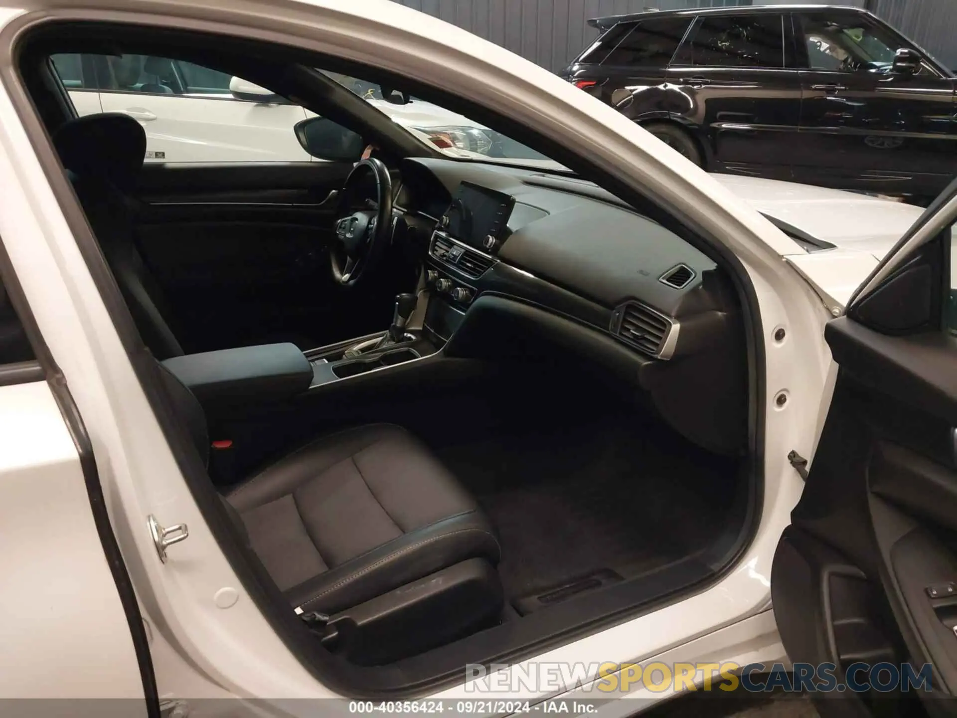 5 Photograph of a damaged car 1HGCV1F36LA155092 HONDA ACCORD 2020