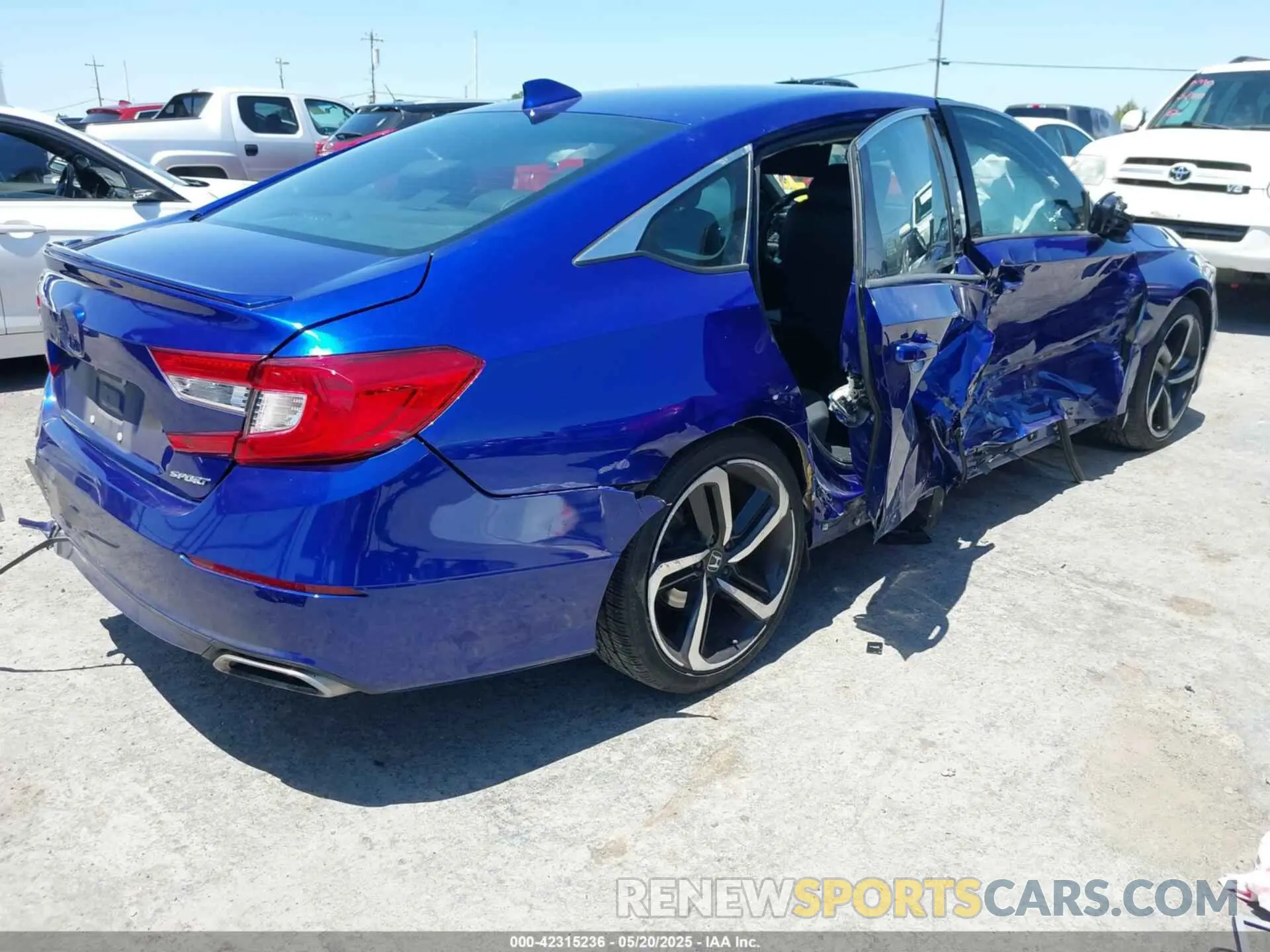 4 Фотография поврежденного автомобиля 1HGCV1F37LA101381 HONDA ACCORD 2020