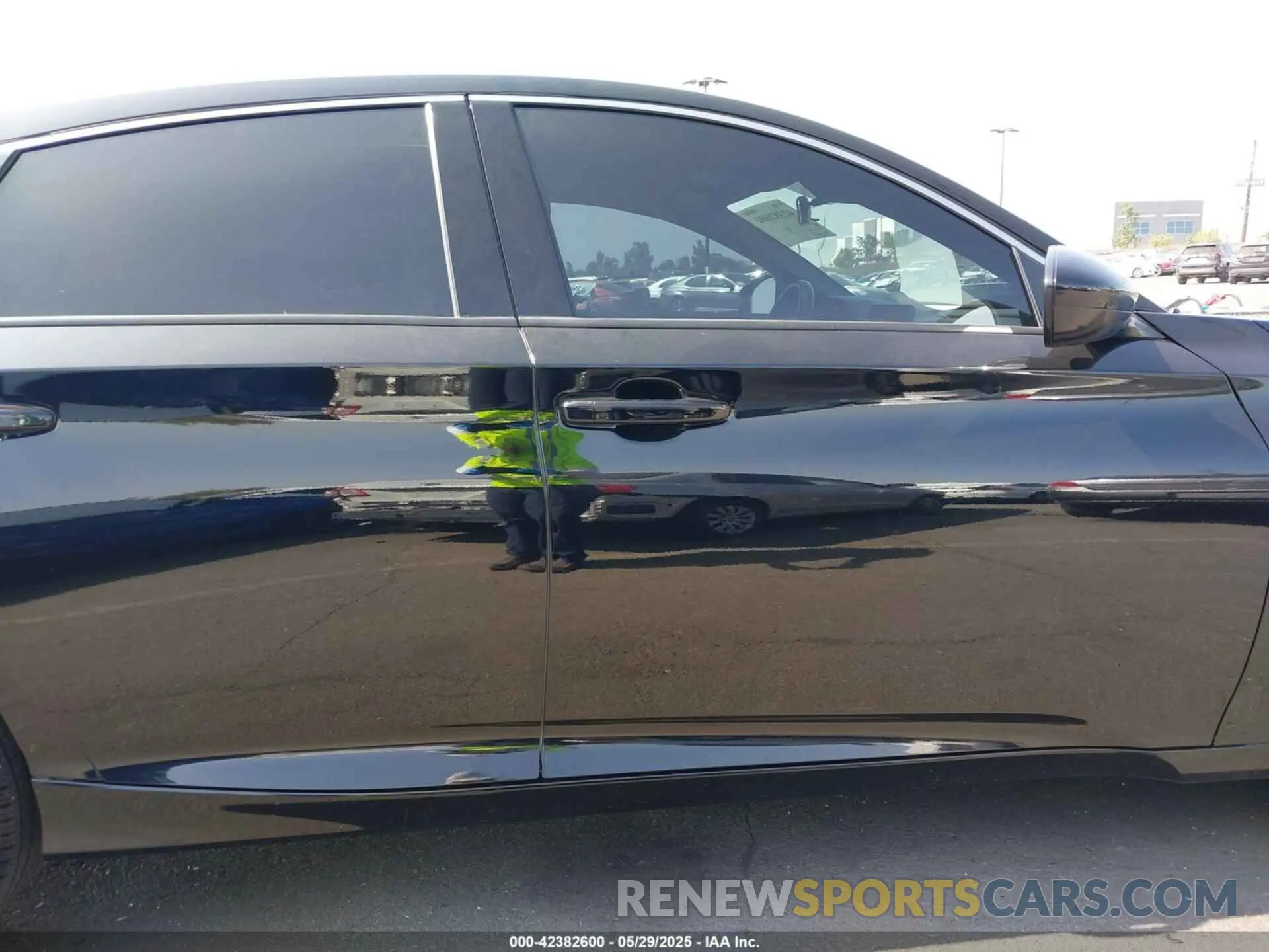 13 Photograph of a damaged car 1HGCV1F38LA132753 HONDA ACCORD 2020