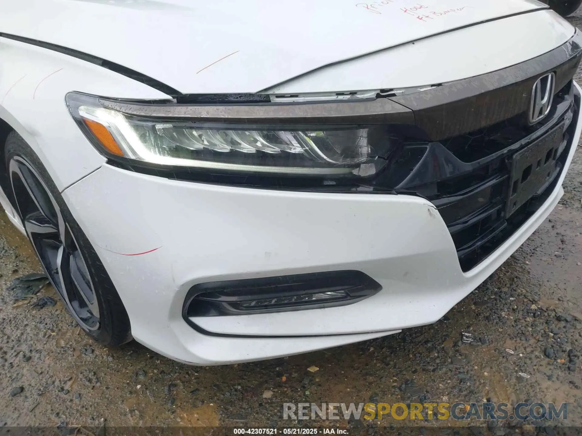 18 Photograph of a damaged car 1HGCV1F39LA044133 HONDA ACCORD 2020