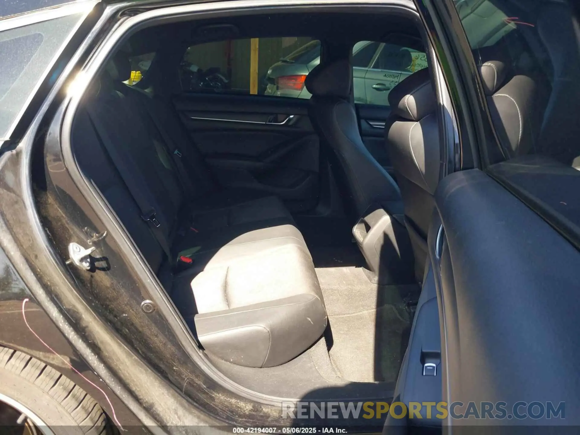 8 Photograph of a damaged car 1HGCV1F39LA044861 HONDA ACCORD 2020