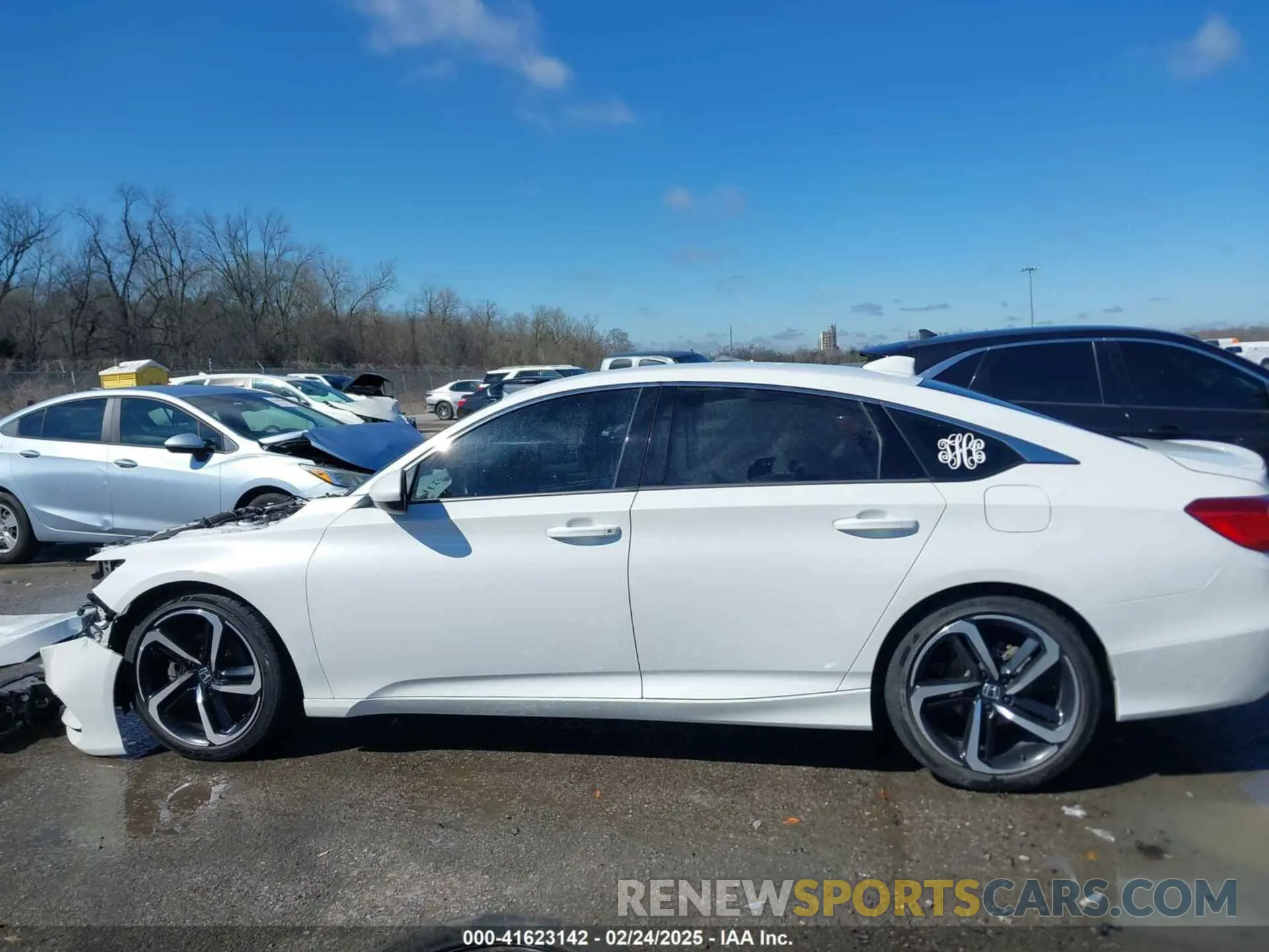 15 Photograph of a damaged car 1HGCV1F39LA050675 HONDA ACCORD 2020