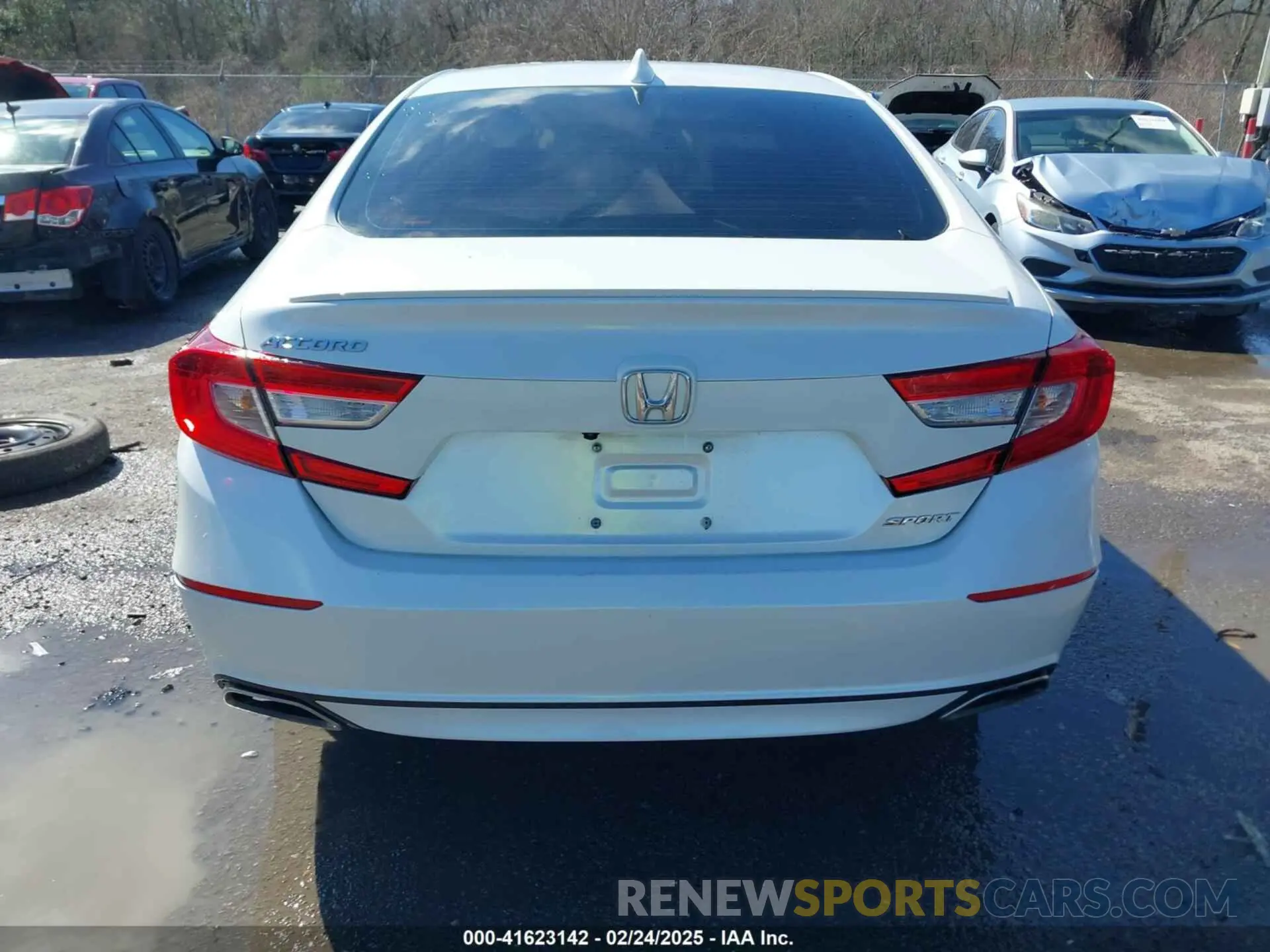 17 Photograph of a damaged car 1HGCV1F39LA050675 HONDA ACCORD 2020