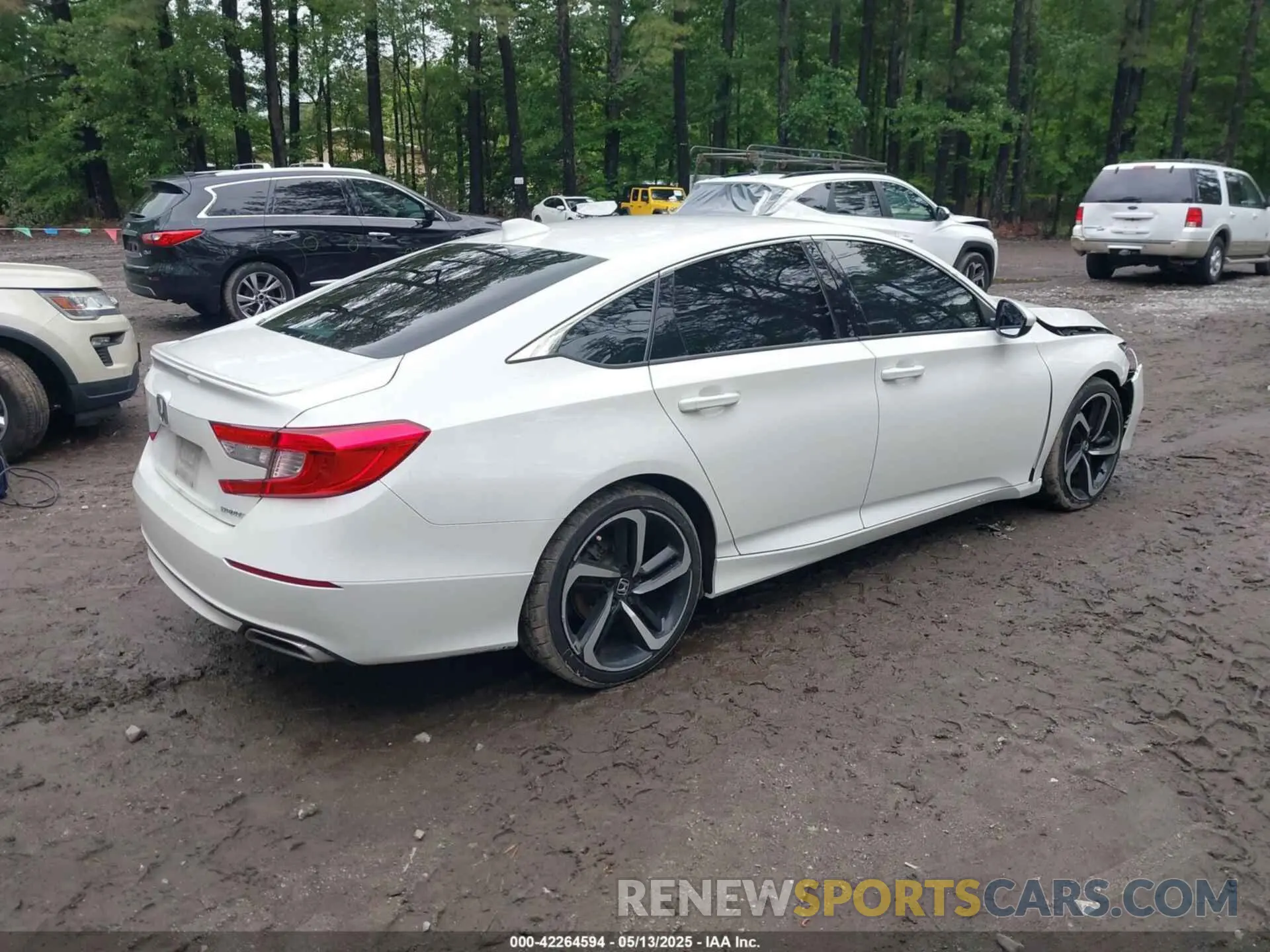 4 Photograph of a damaged car 1HGCV1F39LA087712 HONDA ACCORD 2020