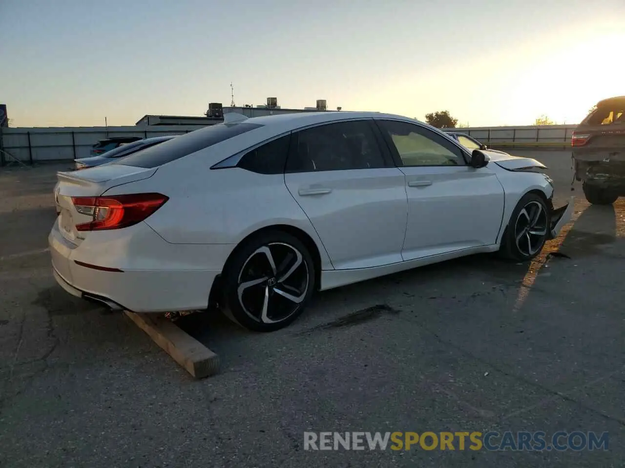 3 Photograph of a damaged car 1HGCV1F39LA125455 HONDA ACCORD 2020