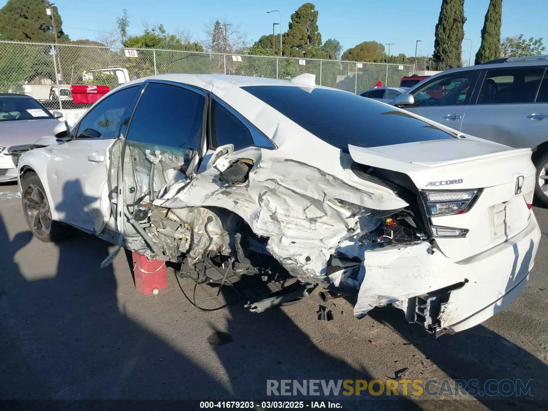 6 Photograph of a damaged car 1HGCV1F3XLA018298 HONDA ACCORD 2020