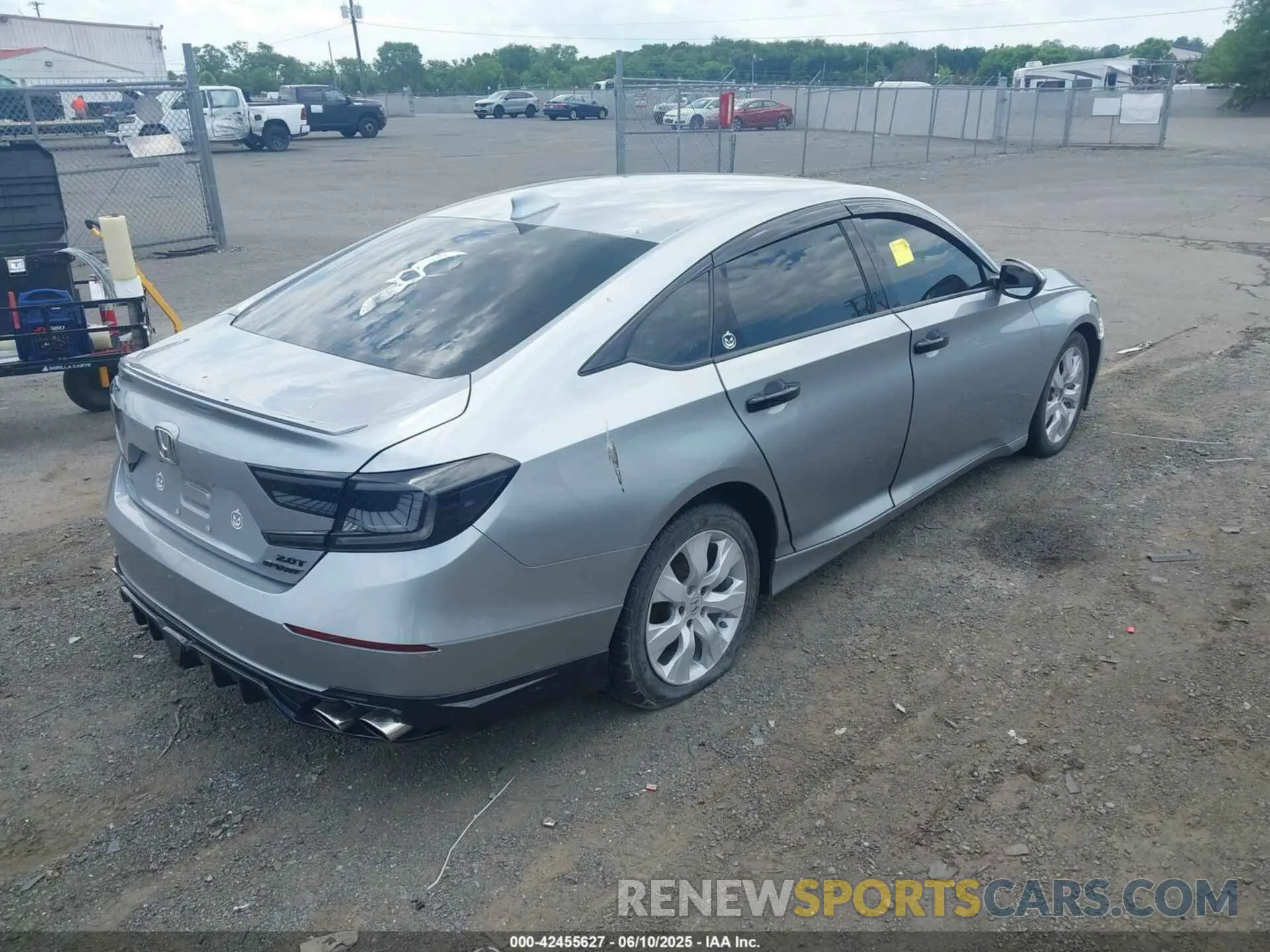 4 Photograph of a damaged car 1HGCV1F3XLA035117 HONDA ACCORD 2020