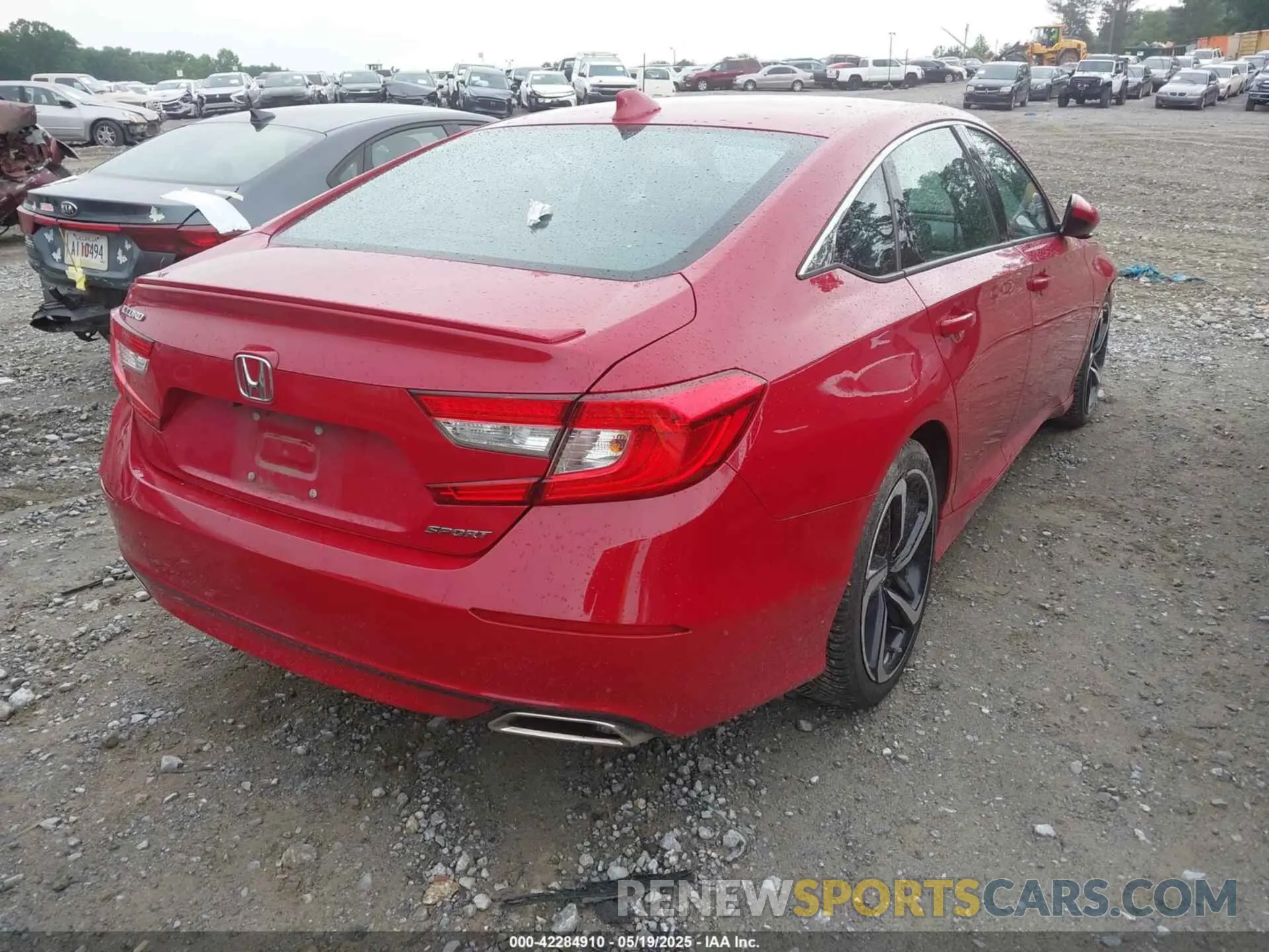 4 Photograph of a damaged car 1HGCV1F3XLA065024 HONDA ACCORD 2020