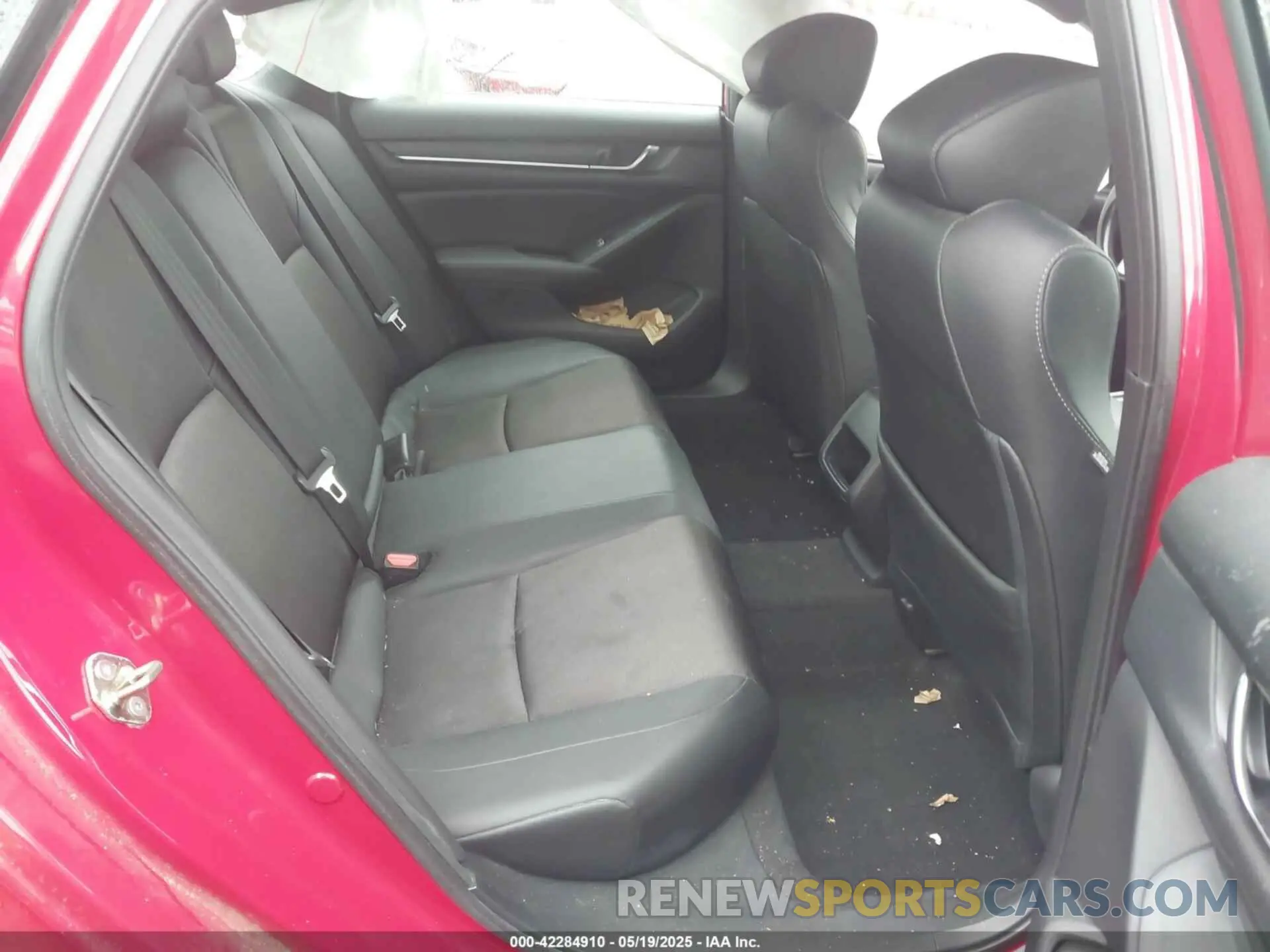 8 Photograph of a damaged car 1HGCV1F3XLA065024 HONDA ACCORD 2020