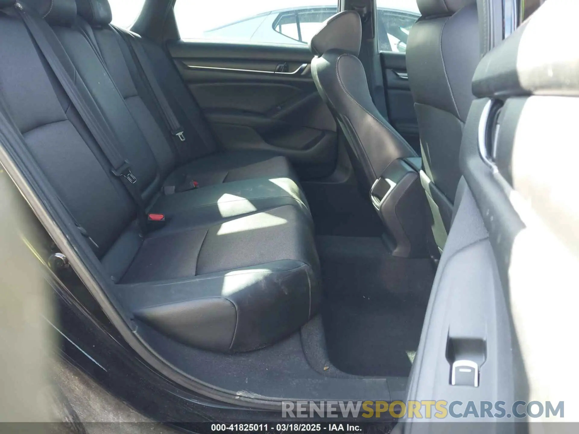 8 Photograph of a damaged car 1HGCV1F3XLA115078 HONDA ACCORD 2020