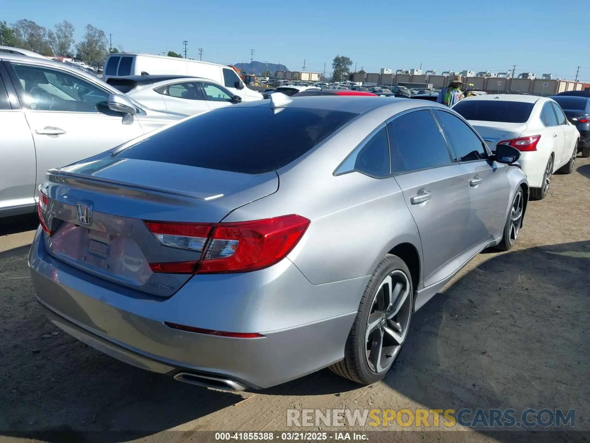 4 Фотография поврежденного автомобиля 1HGCV1F3XLA133936 HONDA ACCORD 2020
