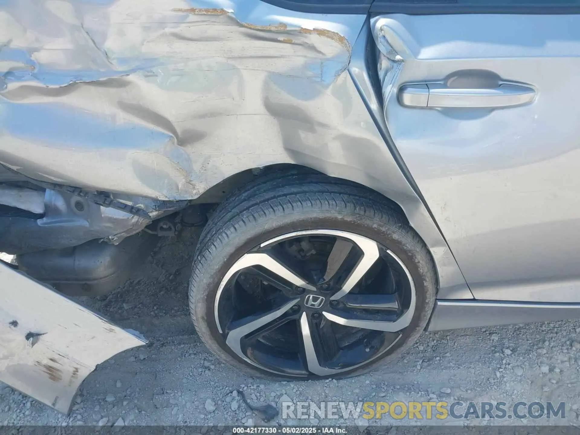 21 Photograph of a damaged car 1HGCV1F3XLA144919 HONDA ACCORD 2020