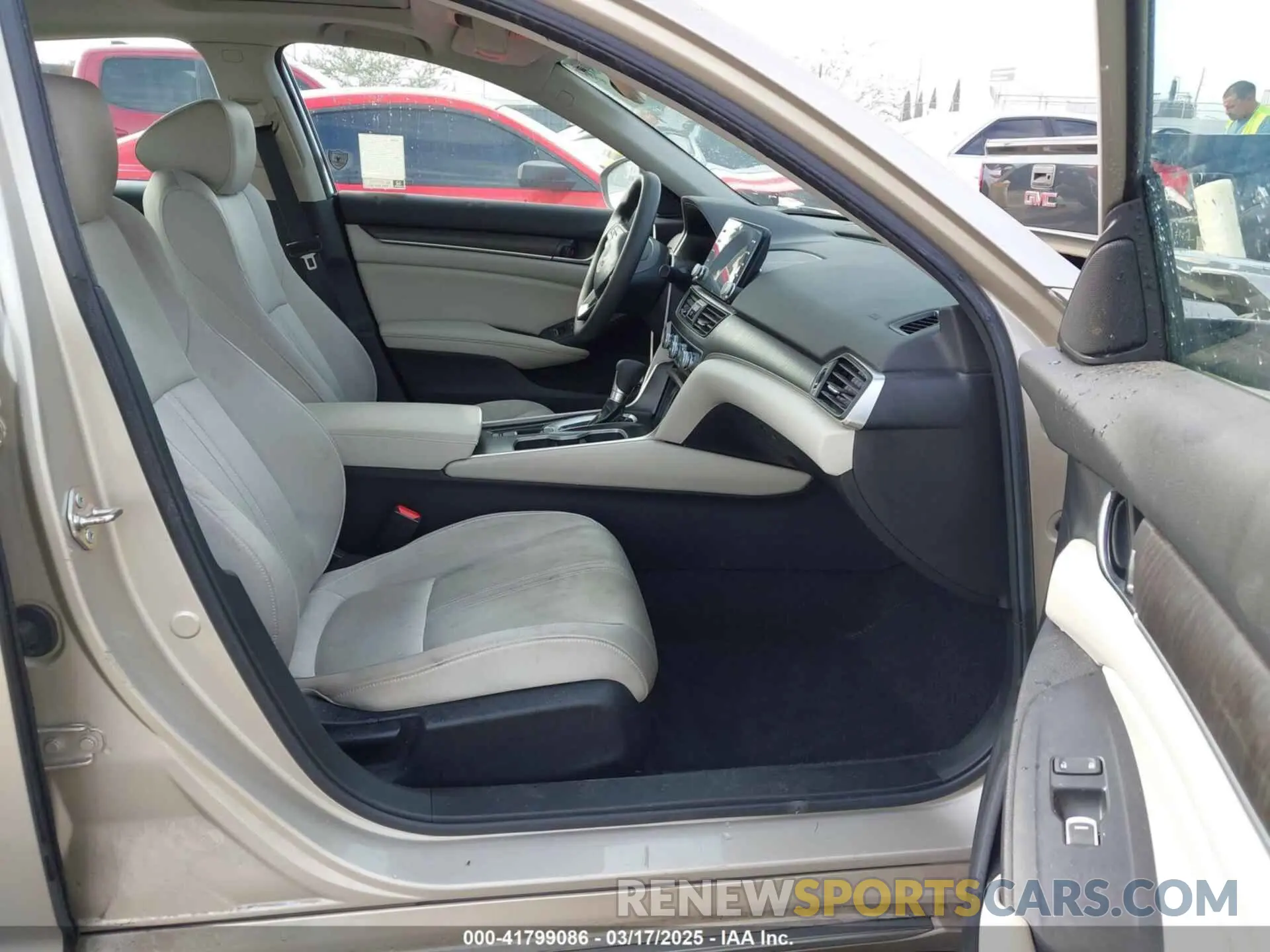 5 Photograph of a damaged car 1HGCV1F40LA060388 HONDA ACCORD 2020