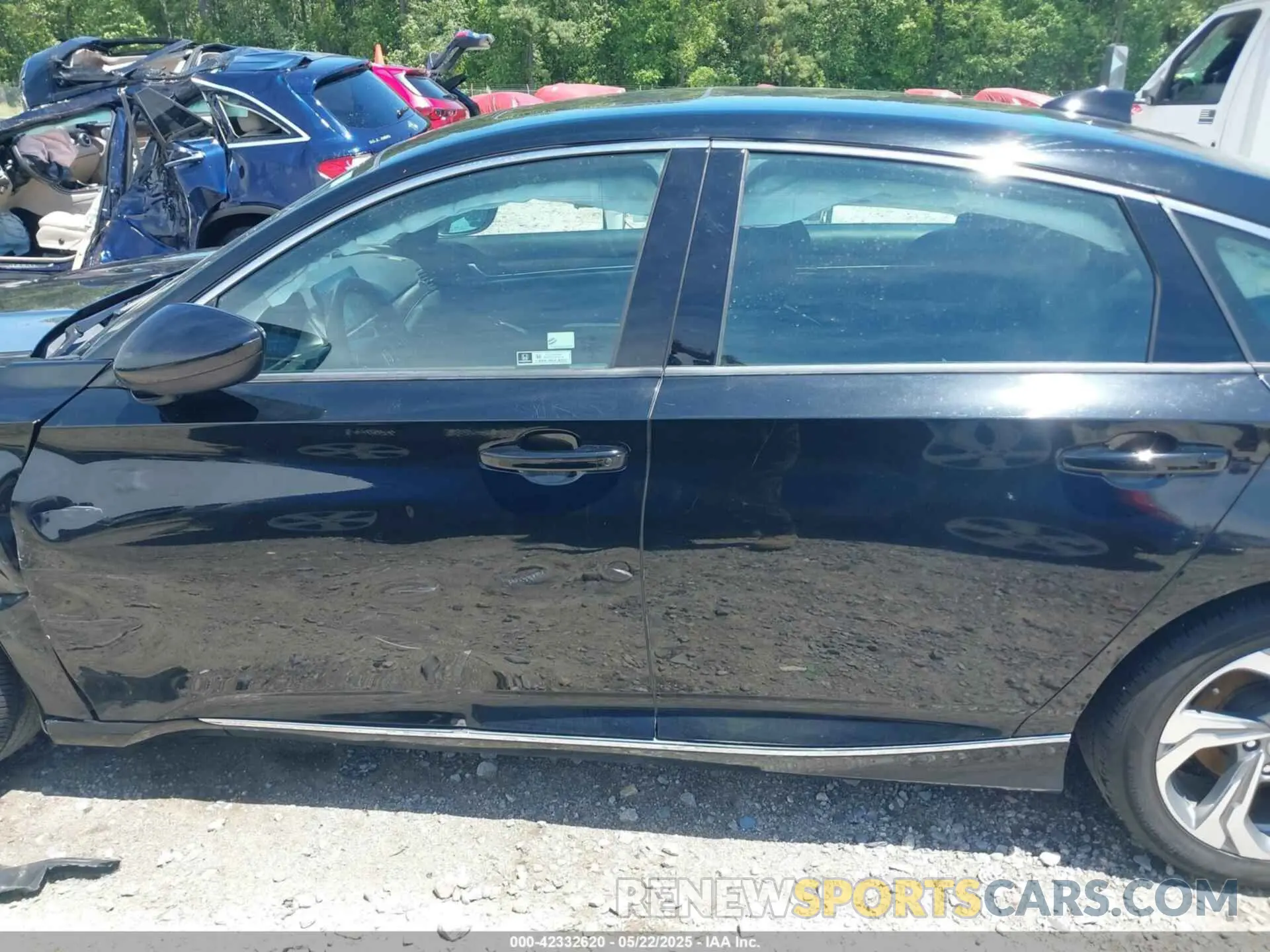 14 Photograph of a damaged car 1HGCV1F42LA013640 HONDA ACCORD 2020
